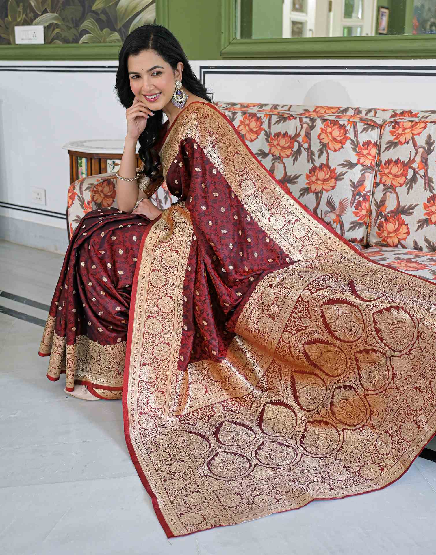 Maroon Silk Woven Banarasi Saree - Image 9