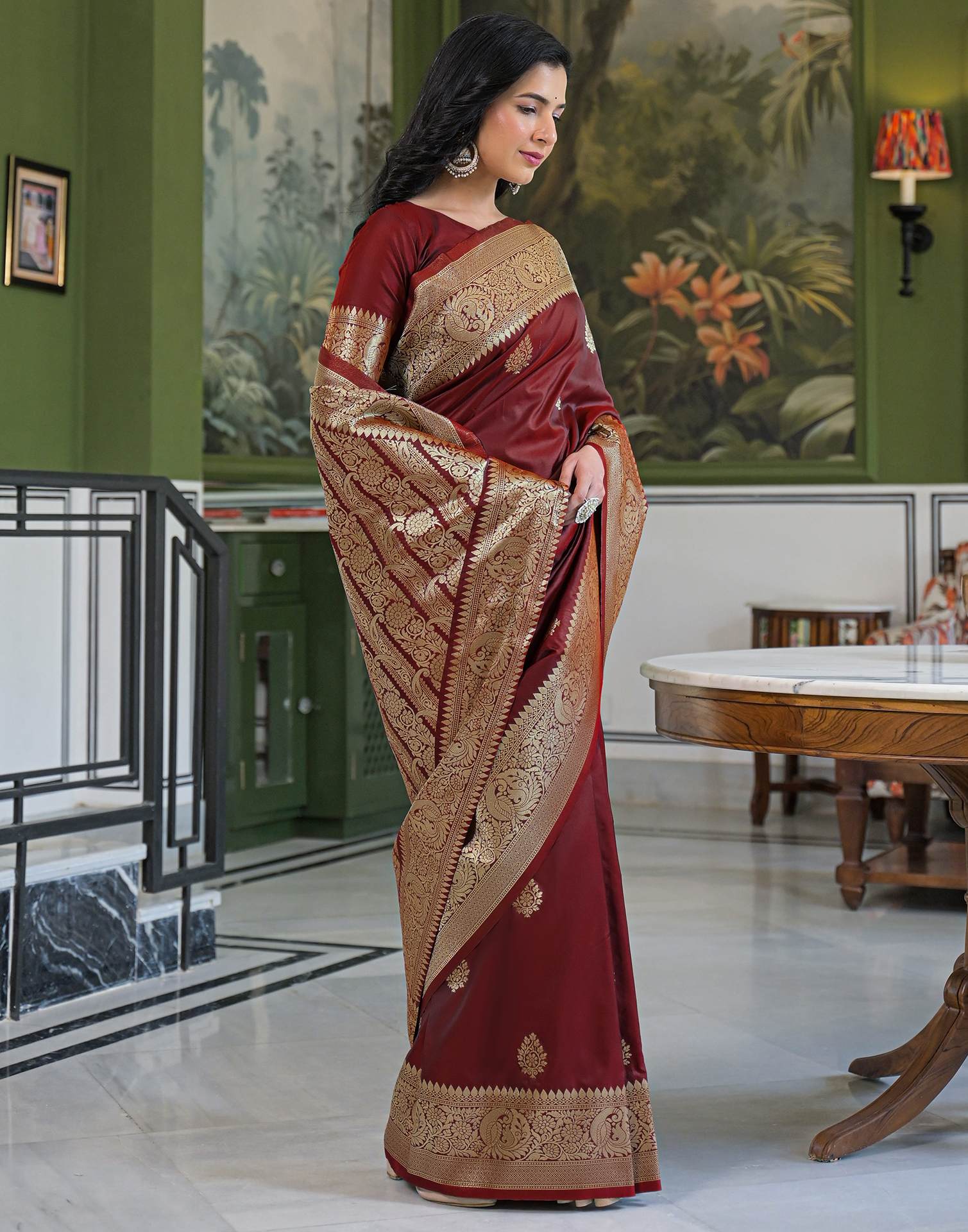 Maroon Silk Woven Banarasi Saree - Image 7