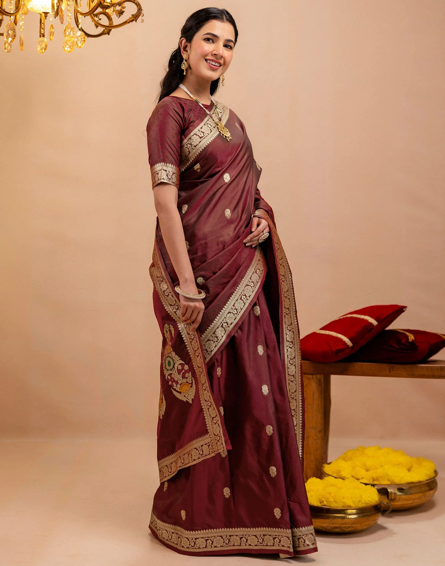 Maroon Silk Woven Banarasi Saree - Image 5