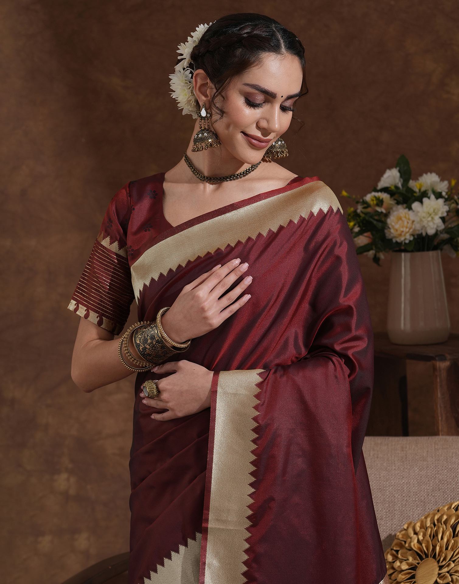 Maroon Silk Woven Kanjivaram Saree - Image 2