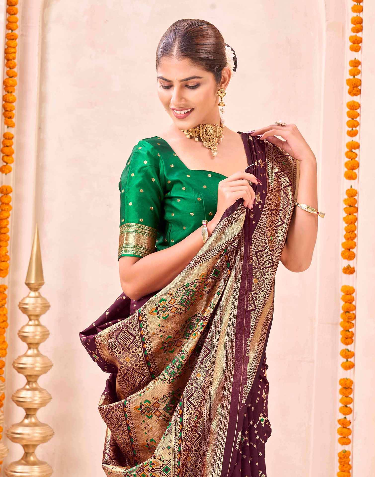 Maroon Silk Woven Patola Saree - Image 2