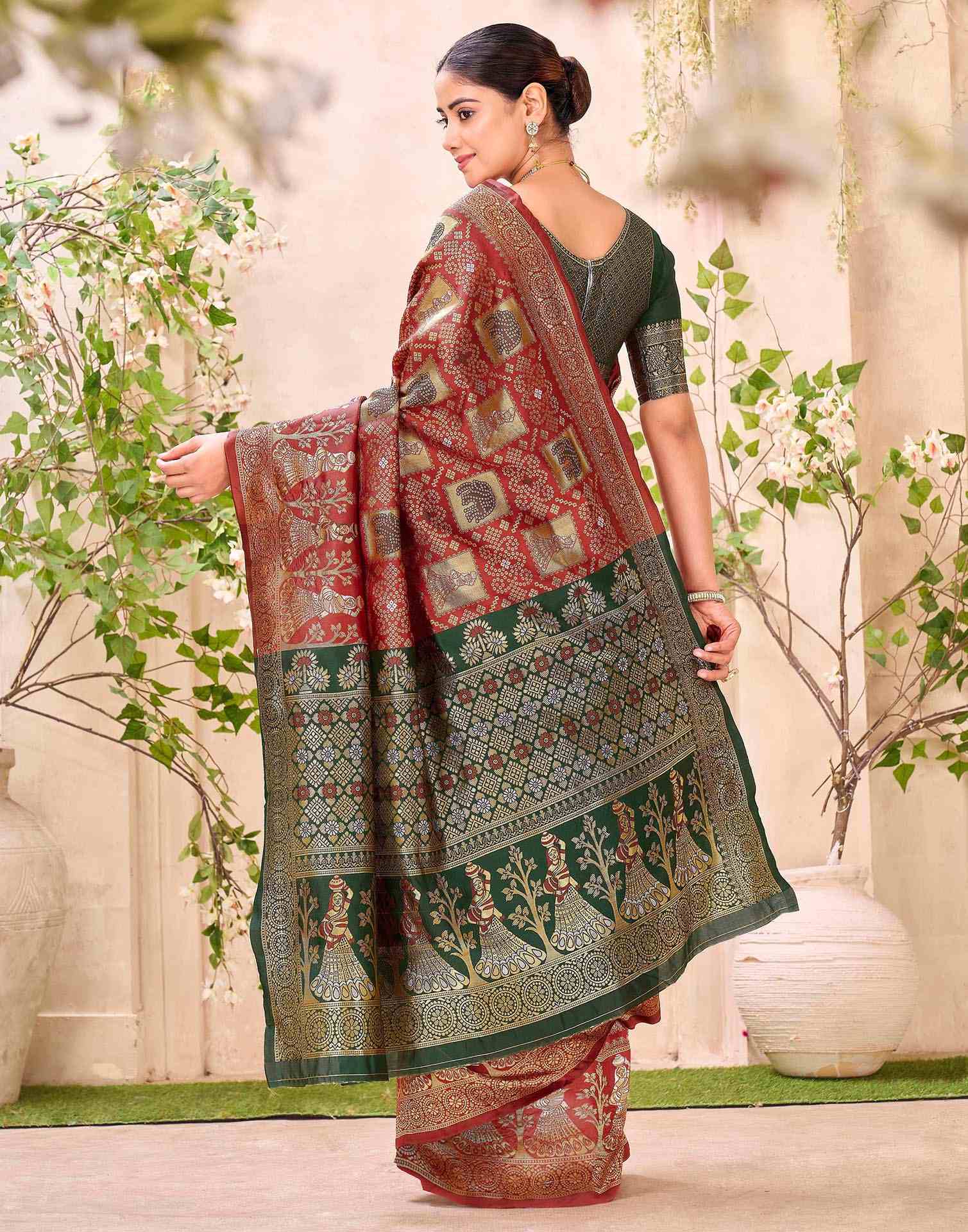 Maroon Silk Woven Patola Saree - Image 6
