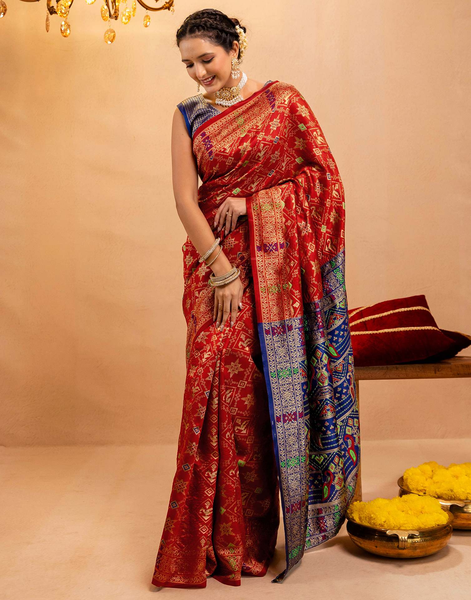 Maroon Silk Woven Patola Saree - Image 11