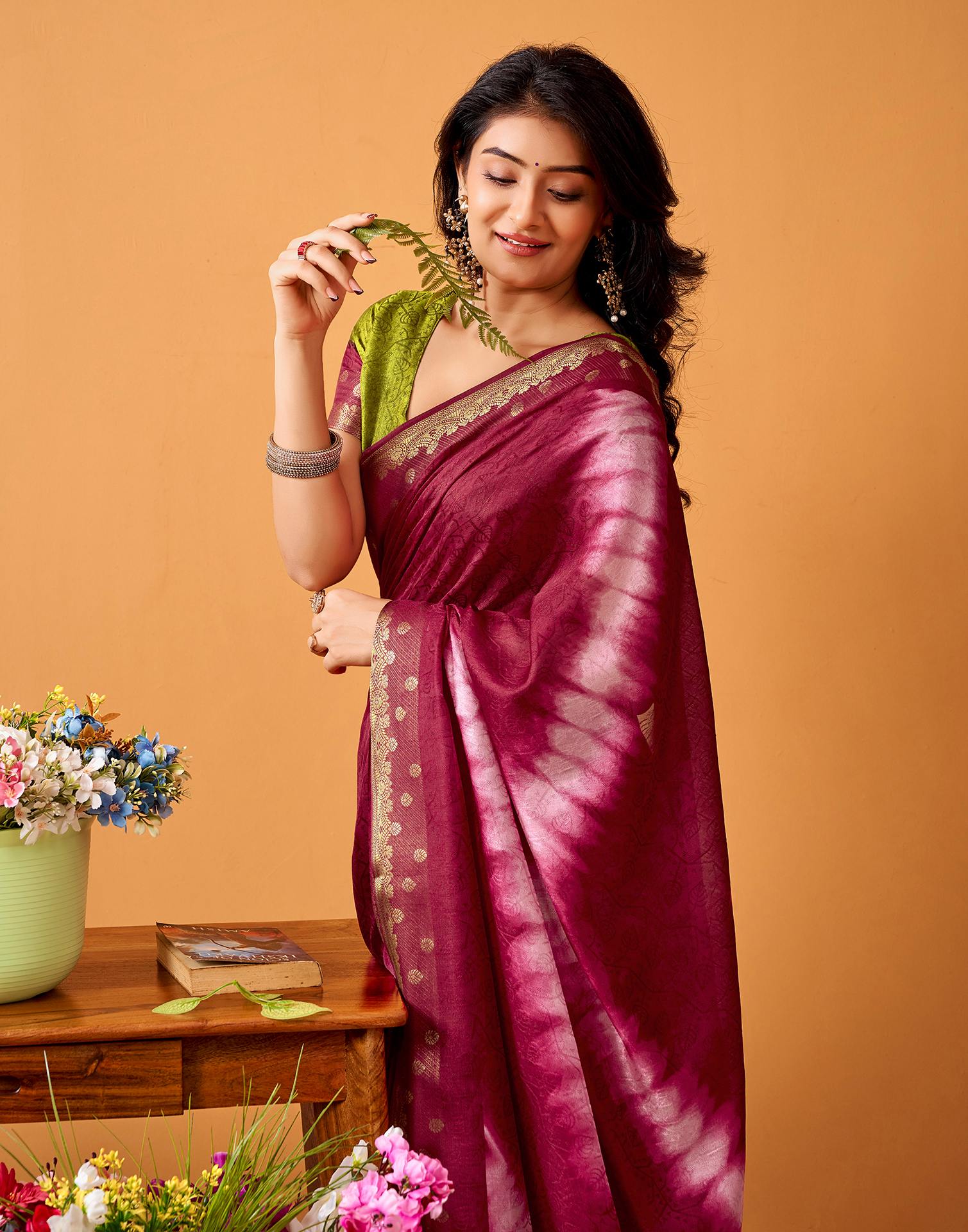 Maroon Silk Woven Printed Saree - Image 5