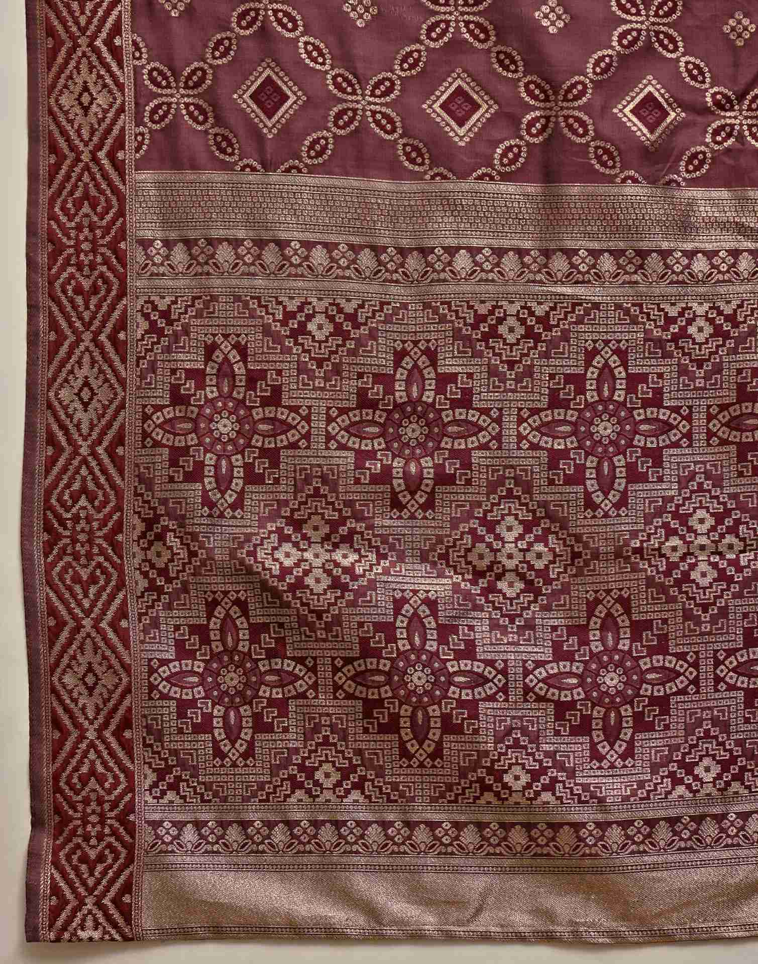Maroon Silk Woven Patola Saree - Image 8