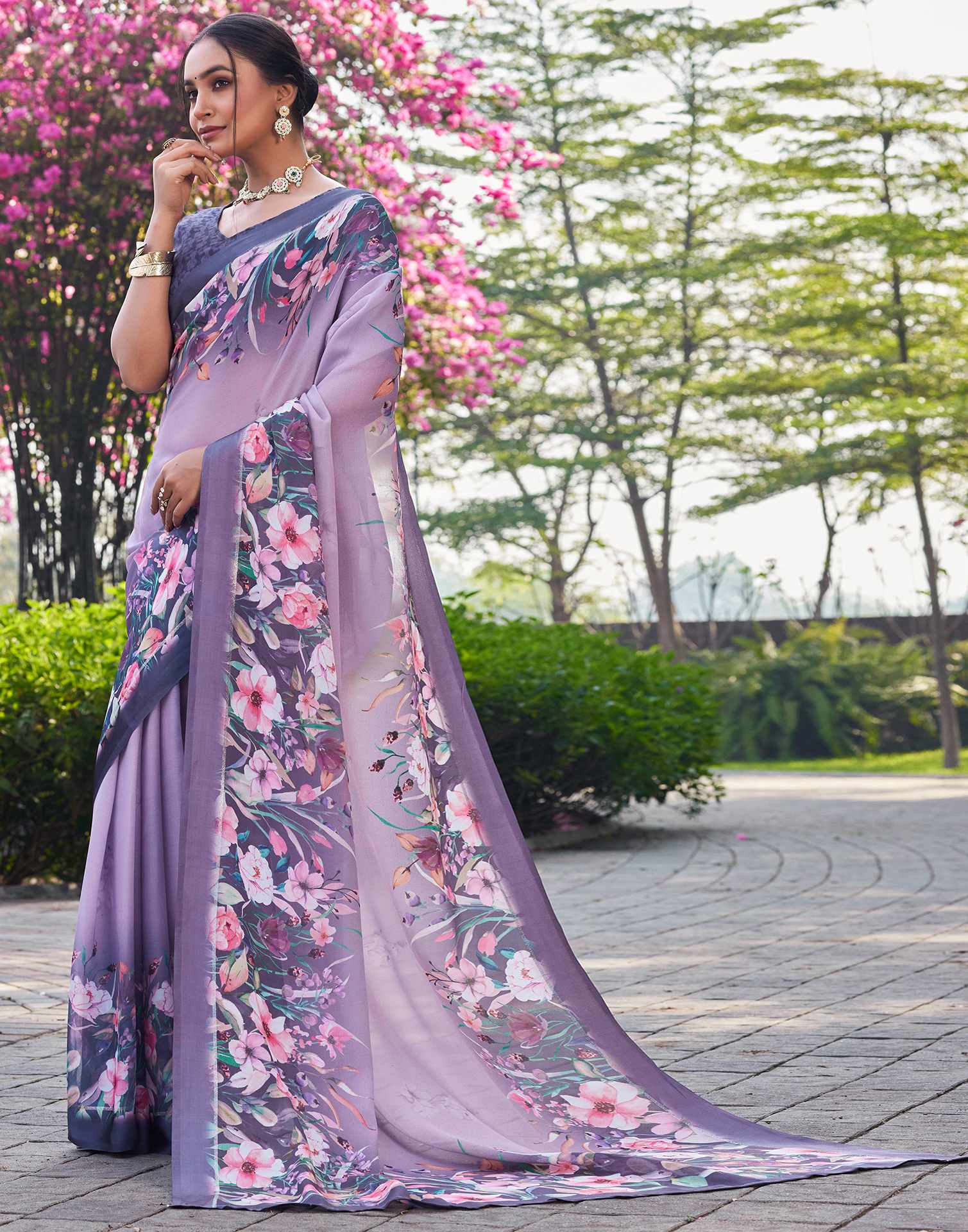 Mauve Georgette Floral Printed Saree - Image 4