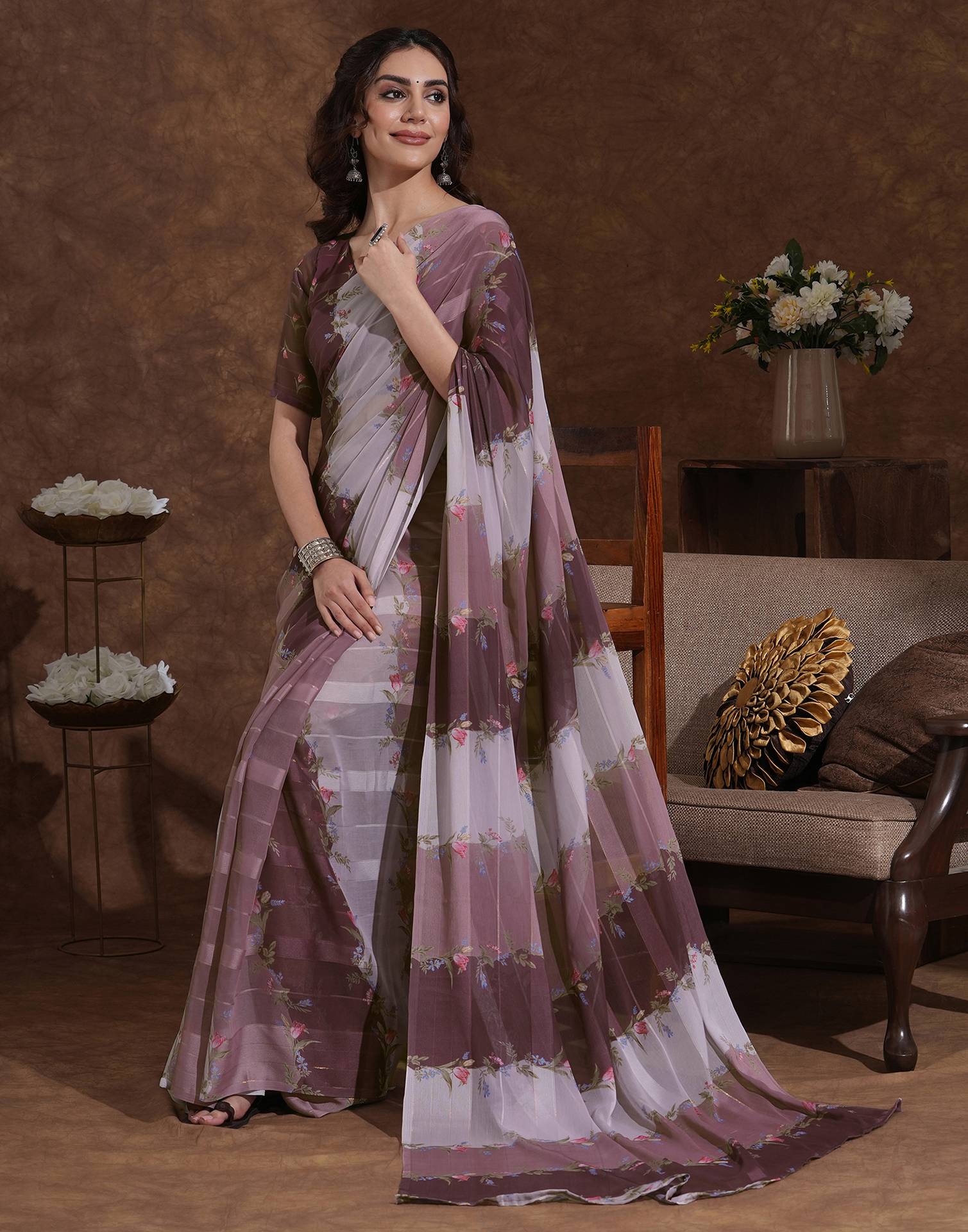 Mauve Georgette Woven Printed Saree - Image 5