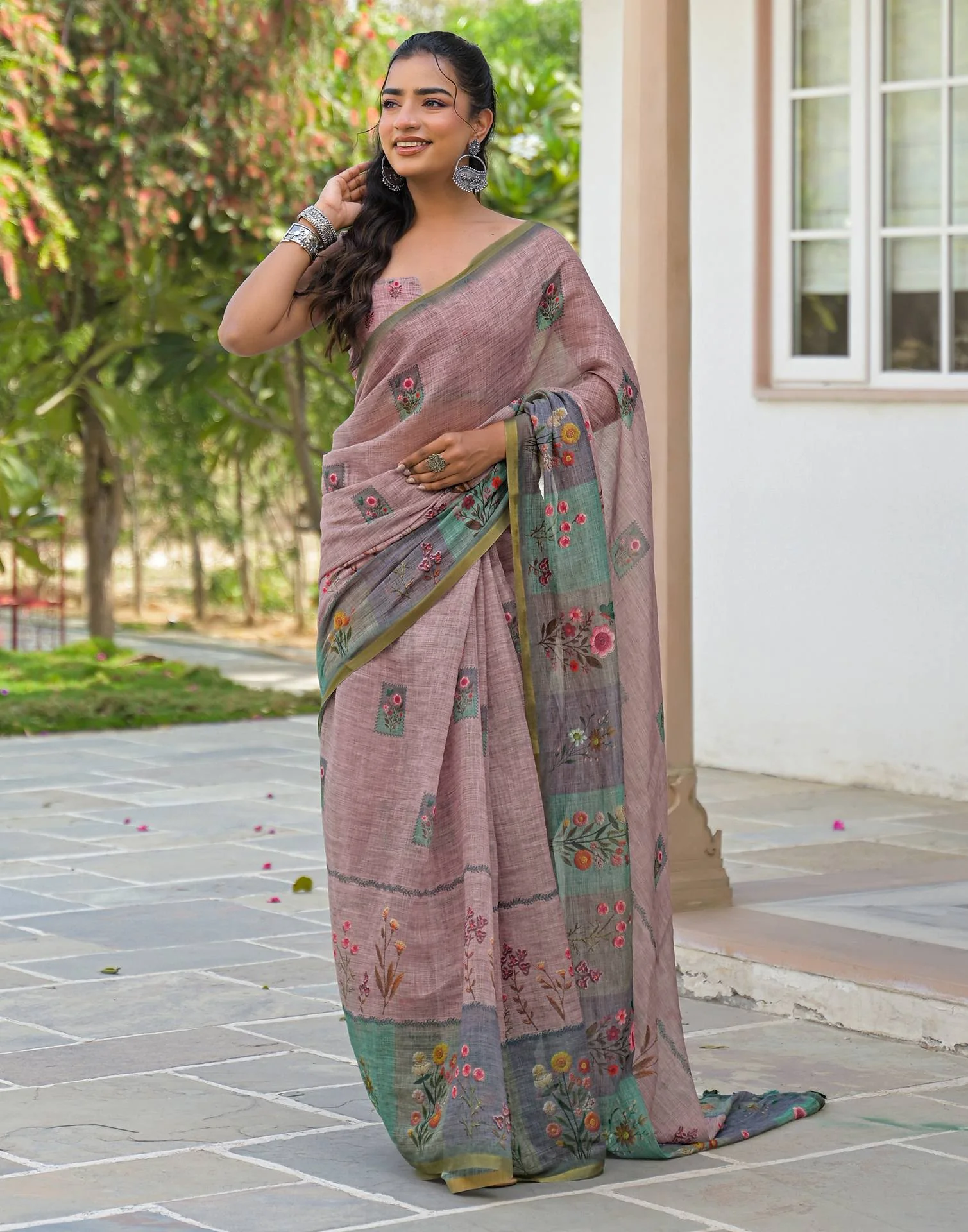 Mauve Linen Floral Printed Saree - Image 8