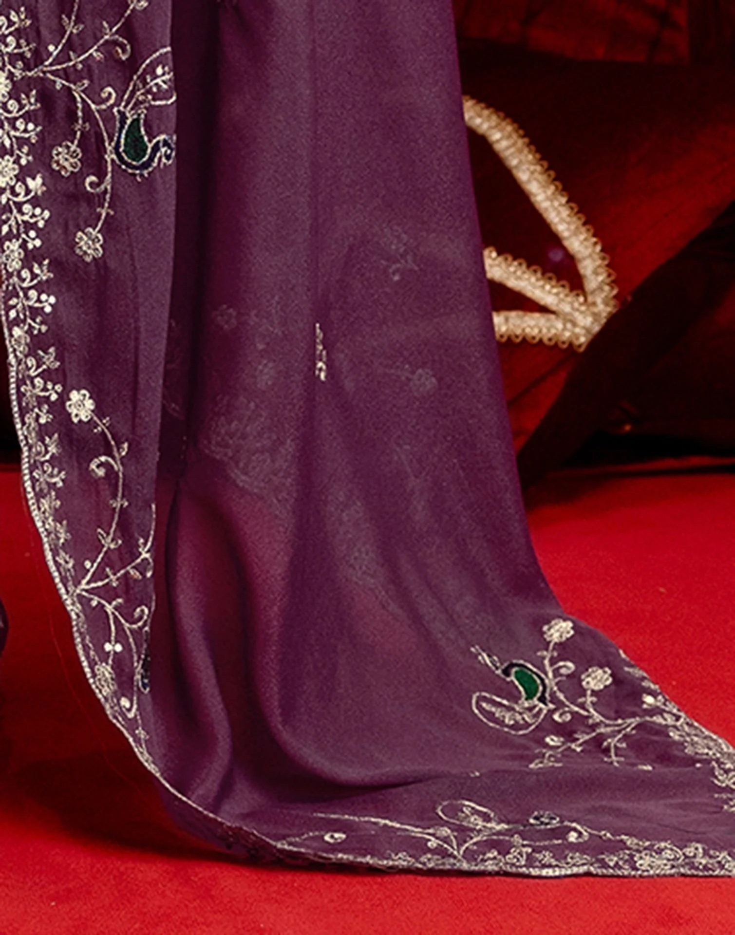 Mauve Shimmer Sequence Embroidery Saree - Image 9