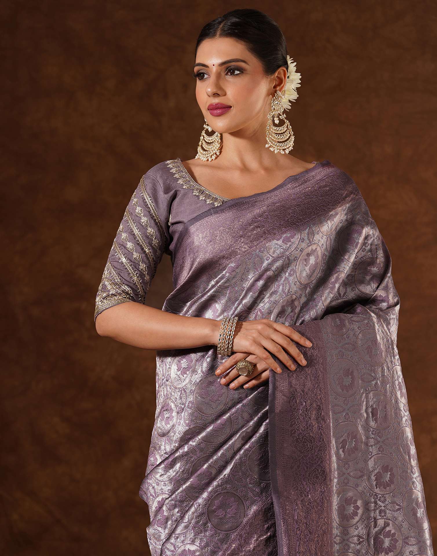 Mauve Silk Woven Banarasi Saree - Image 2