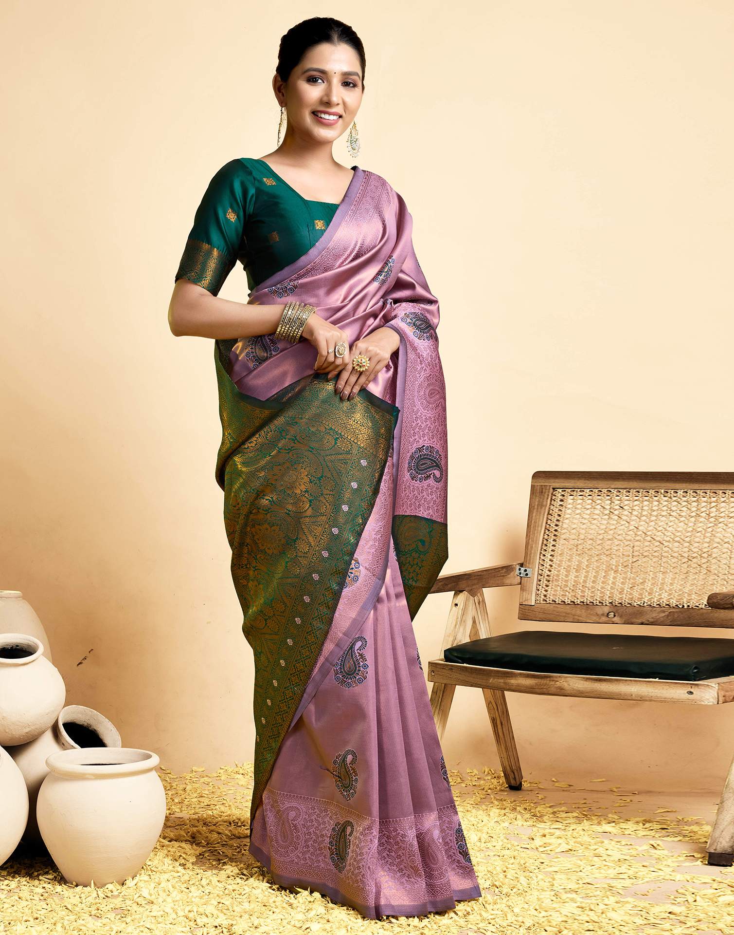 Mauve Silk Woven Banarasi Saree - Image 5