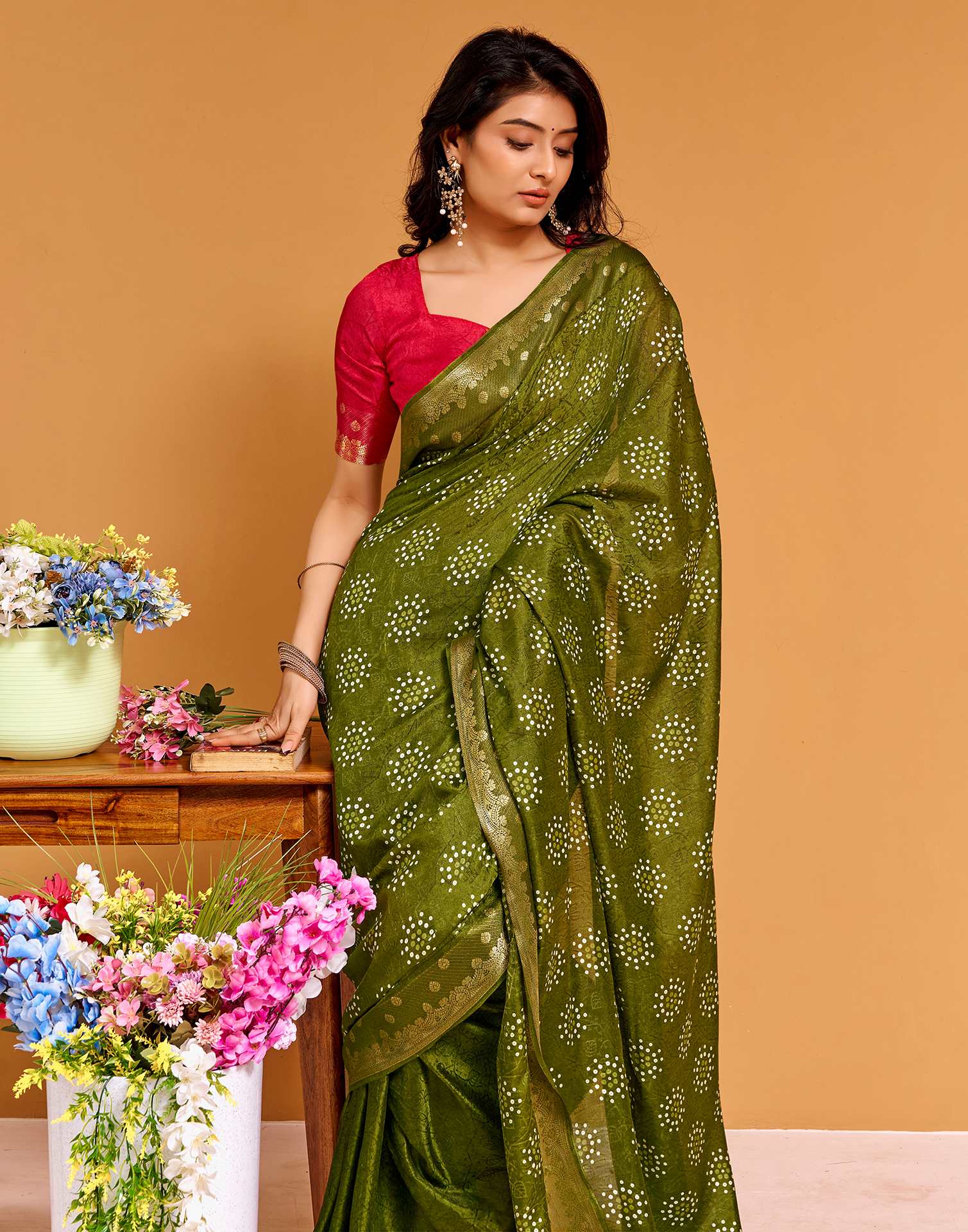 Mehandi Green Silk Woven Printed Saree - Image 4
