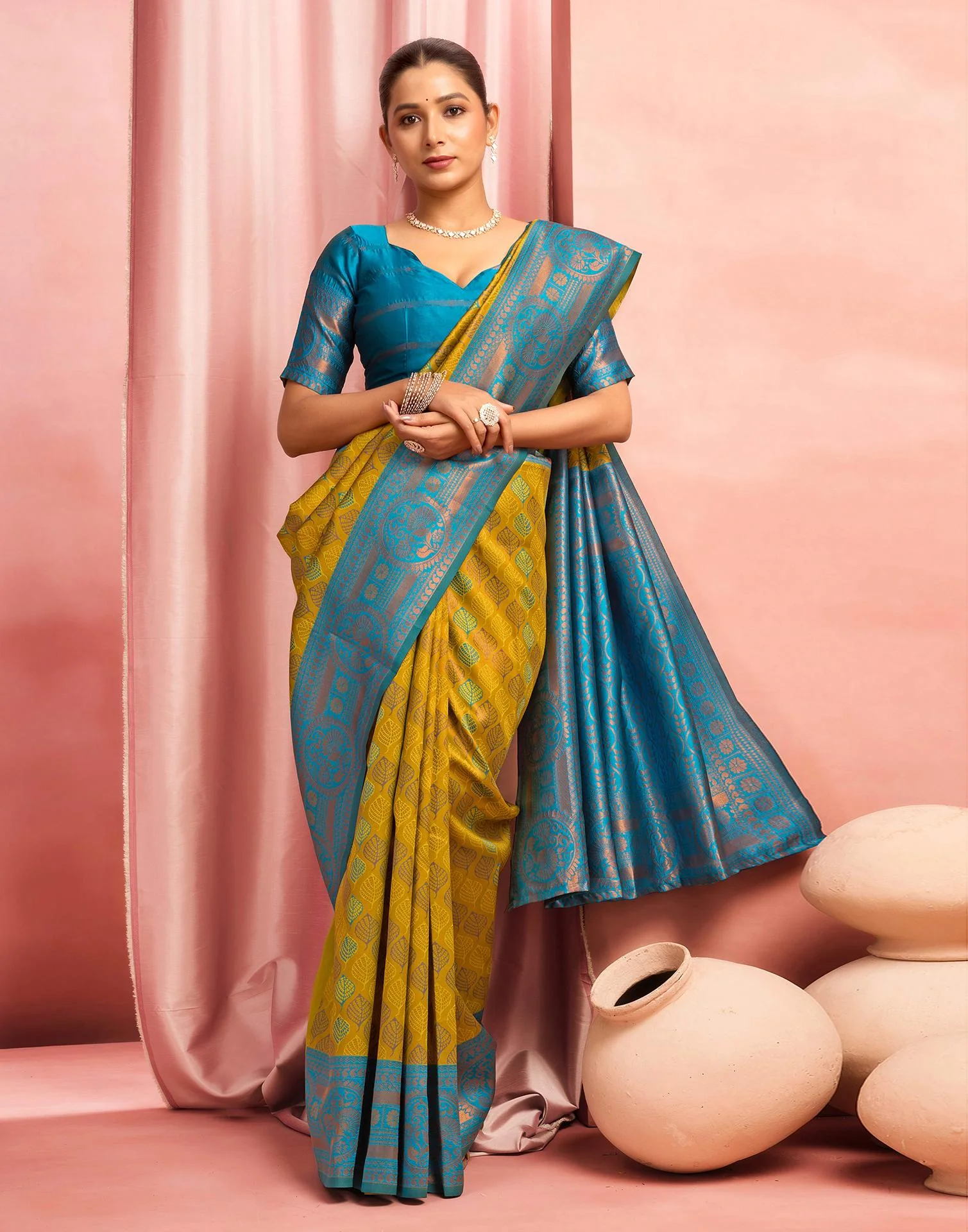 Mehandi Green Silk Woven Kanjivaram Saree - Image 6
