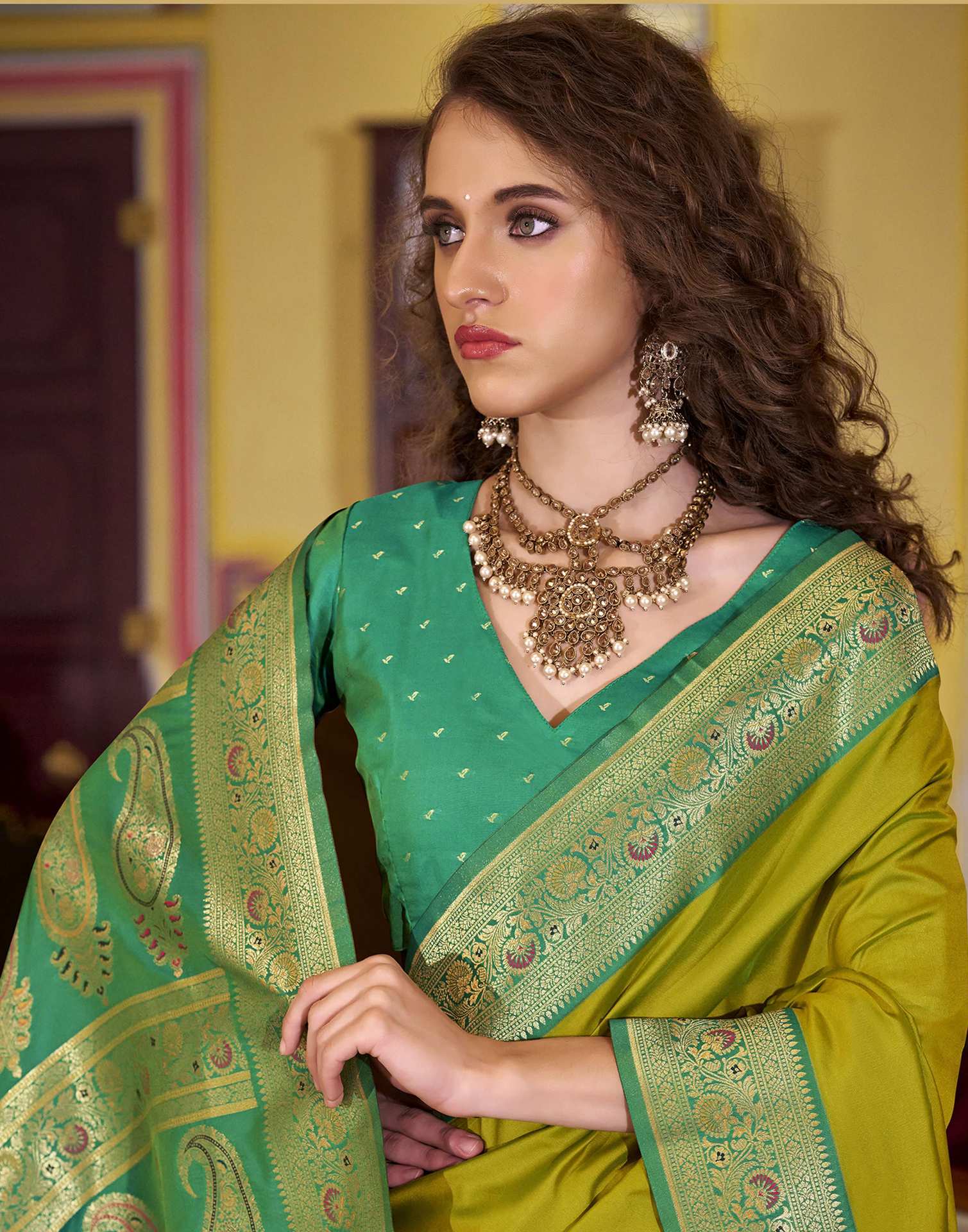 Mehandi Green Silk Woven Saree - Image 5