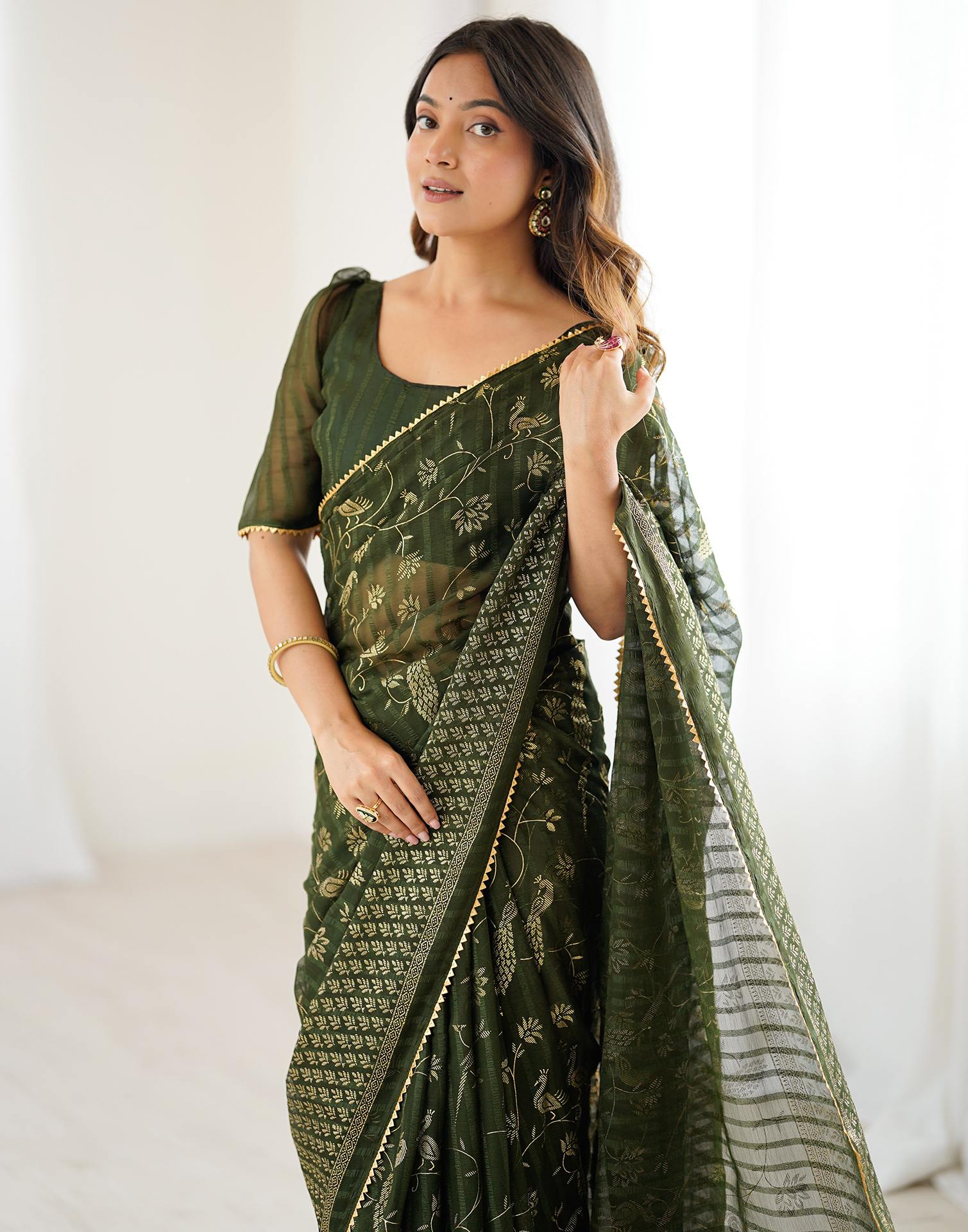 Mehndi Green Georgette Foil Printed Saree - Image 4