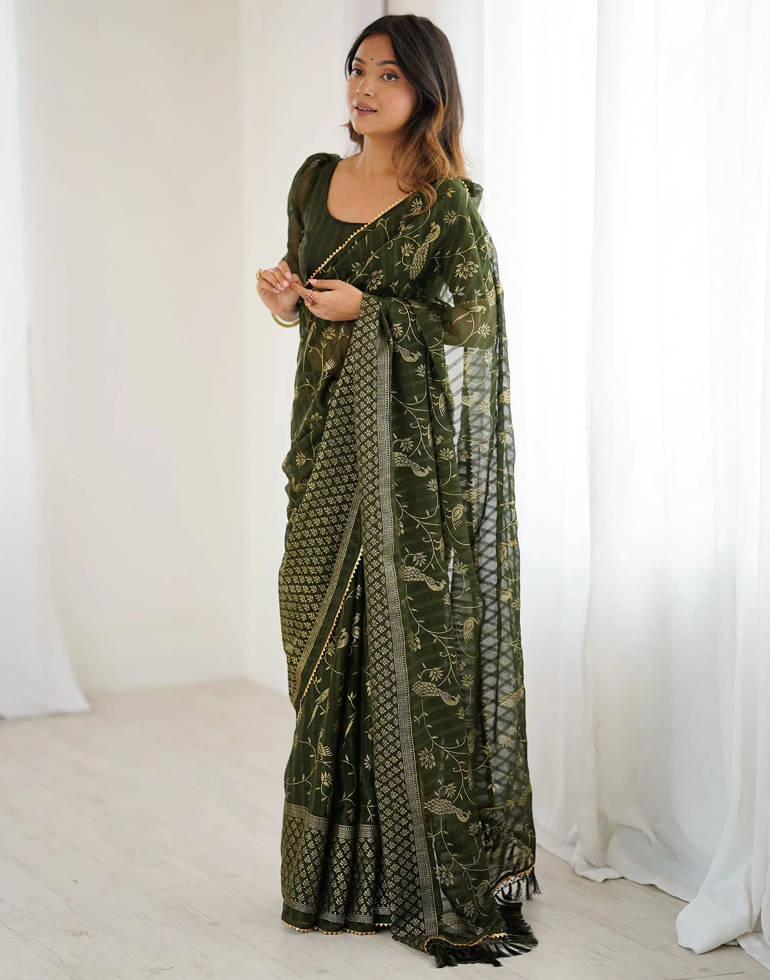 Mehndi Green Georgette Foil Printed Saree - Image 6