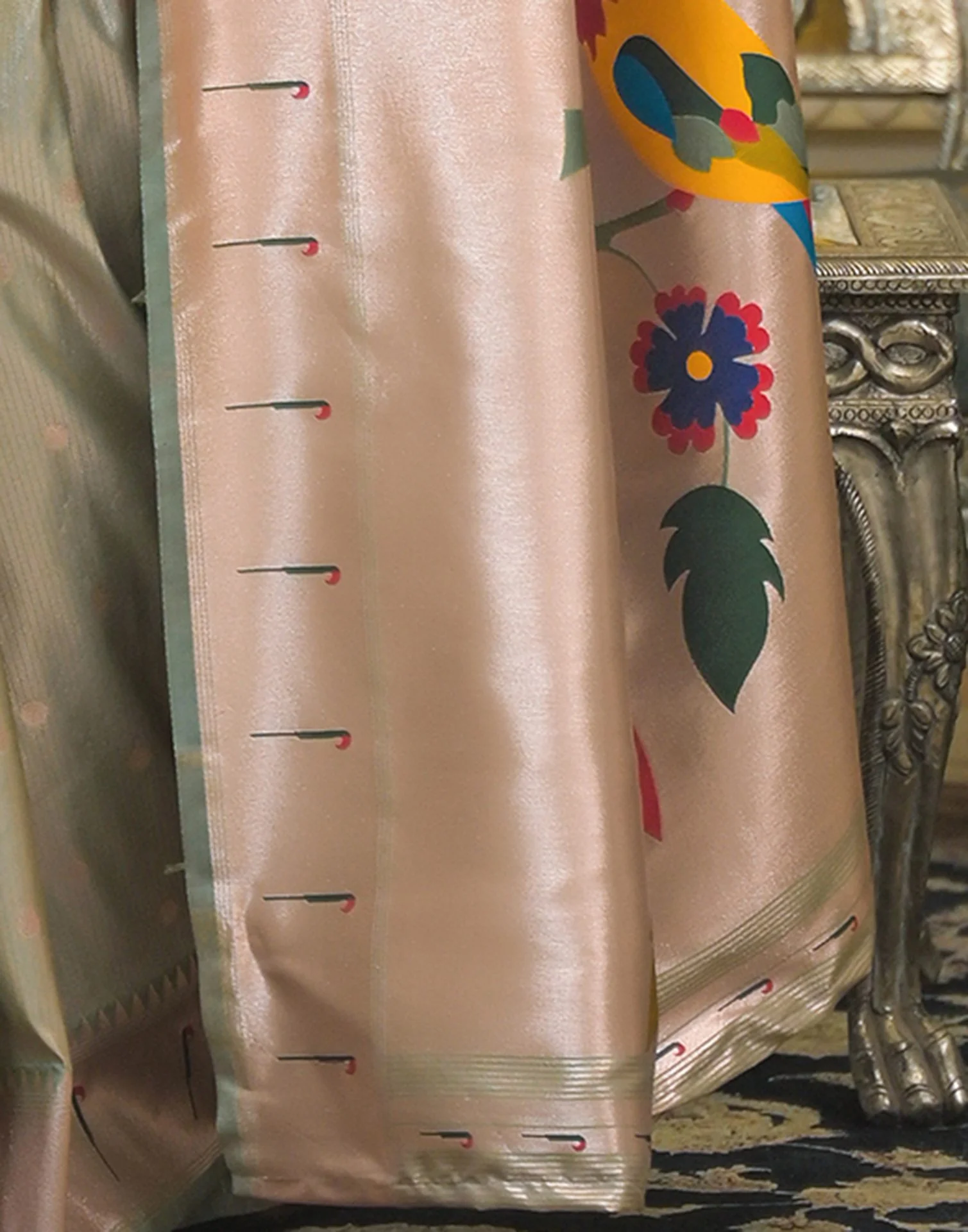 Mint Green Silk Woven Paithani Saree - Image 10