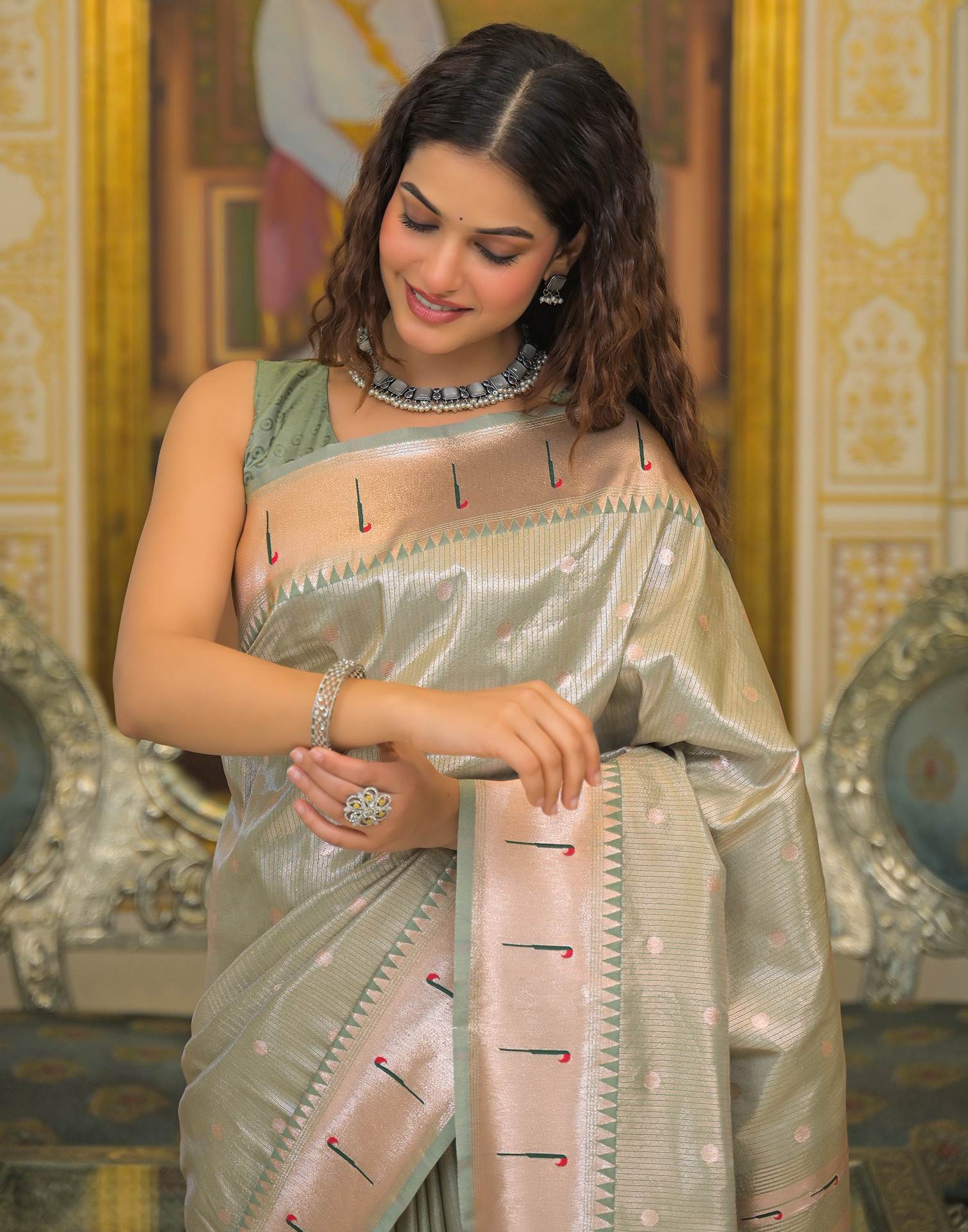 Mint Green Silk Woven Paithani Saree - Image 5