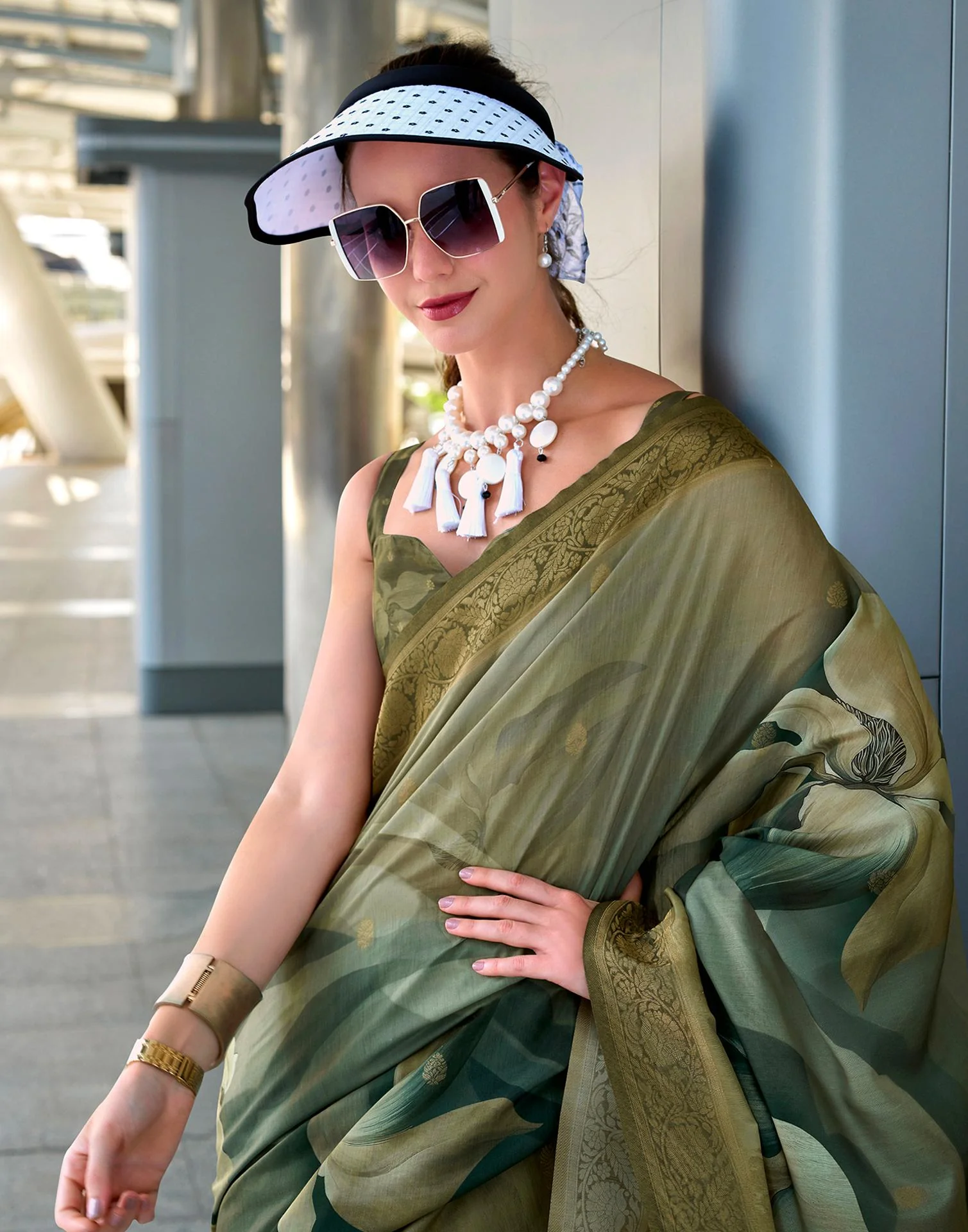 Moss Green Silk Printed Woven Saree - Image 2