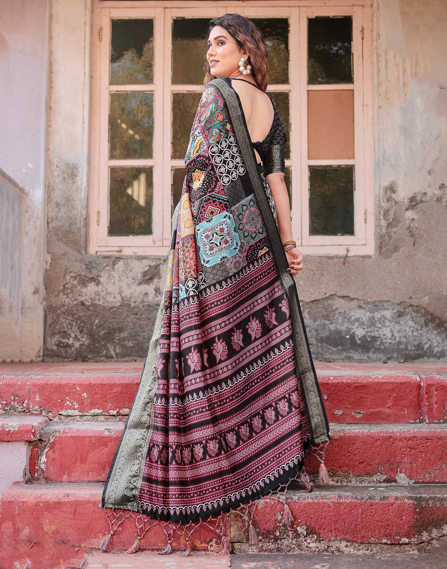 Multicoloured Tussar Silk Printed Saree - Image 7