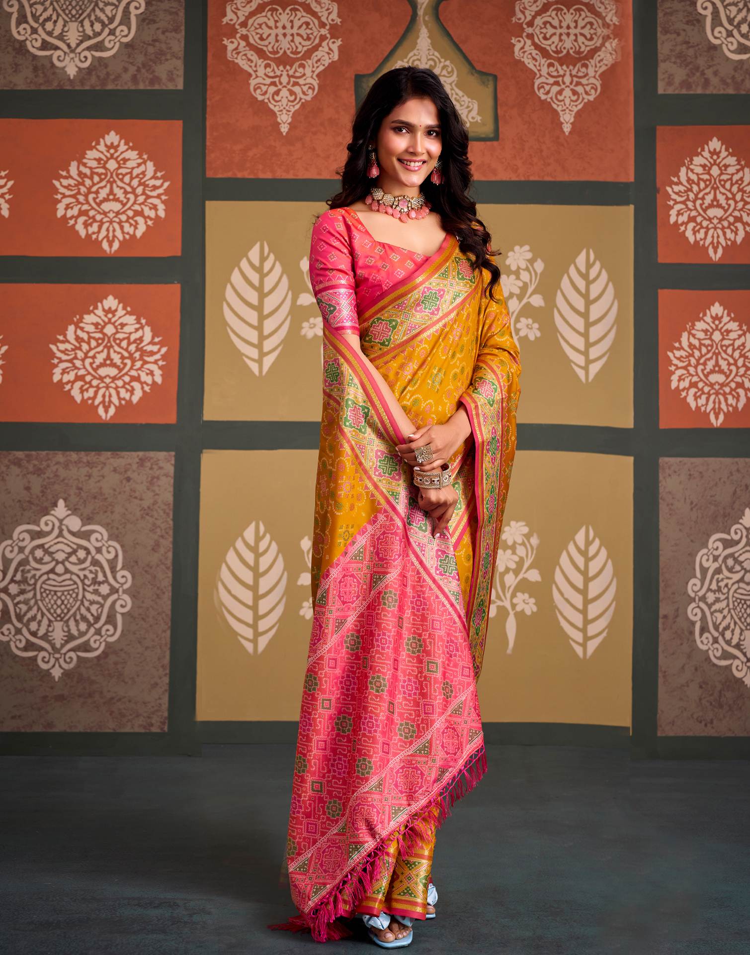 Mustard Yellow Silk Woven Patola Saree - Image 4