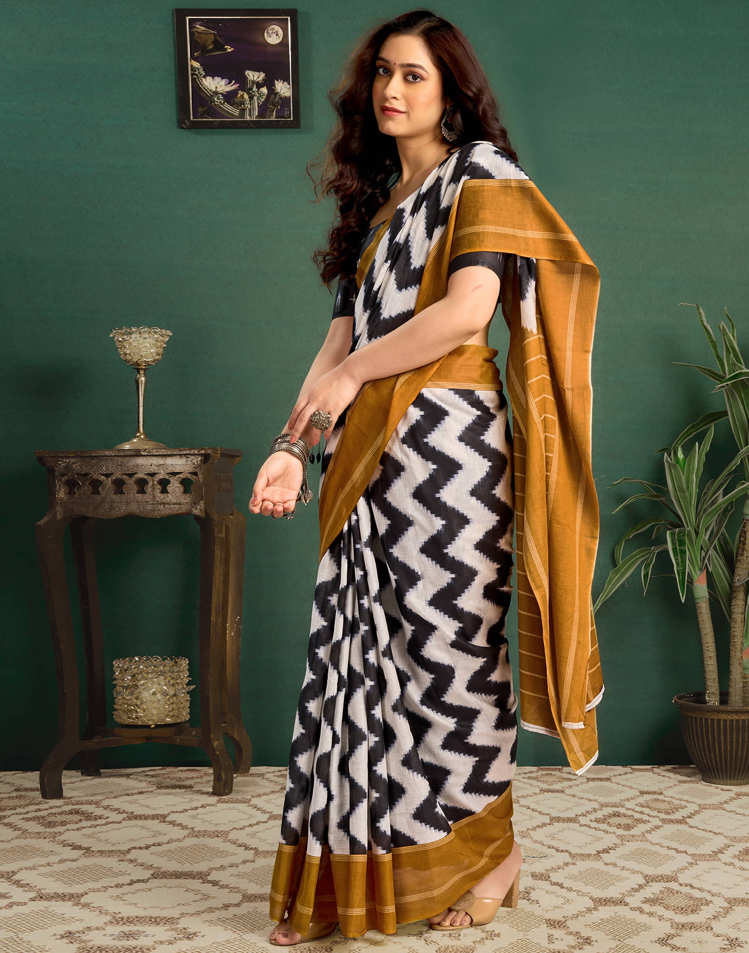 Multicoloured Cotton Printed Saree - Image 4