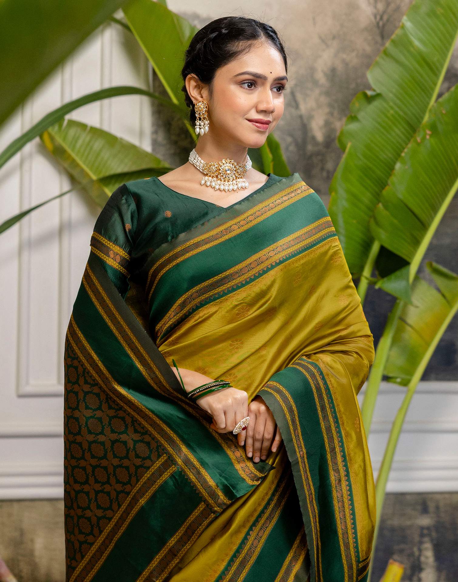 Mustard Yellow Silk Woven Kanjivaram Saree - Image 4