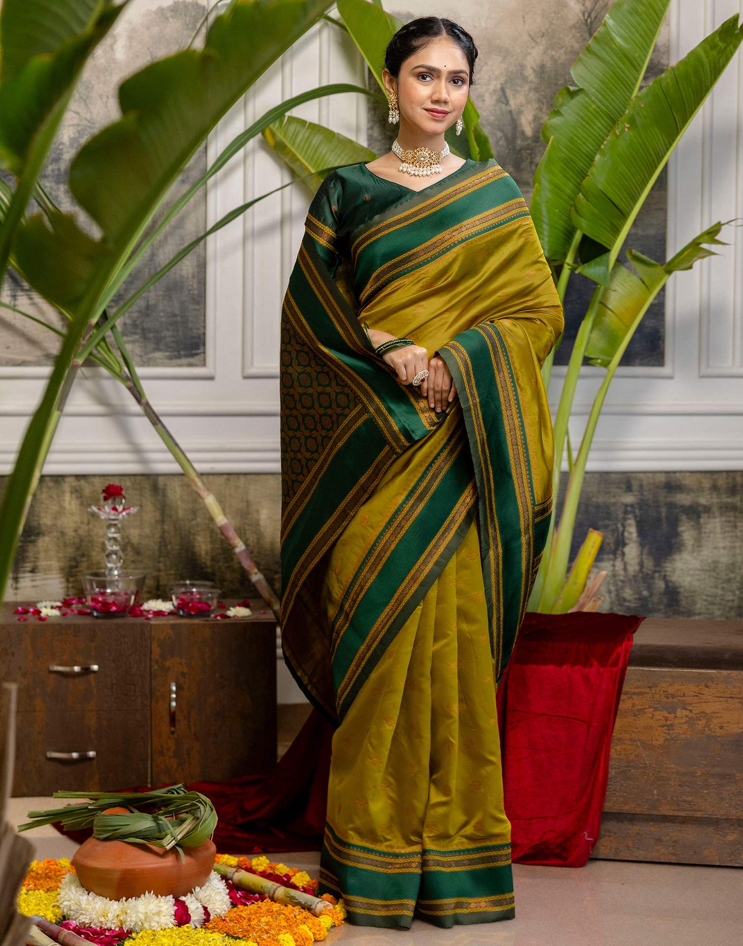 Mustard Yellow Silk Woven Kanjivaram Saree - Image 6