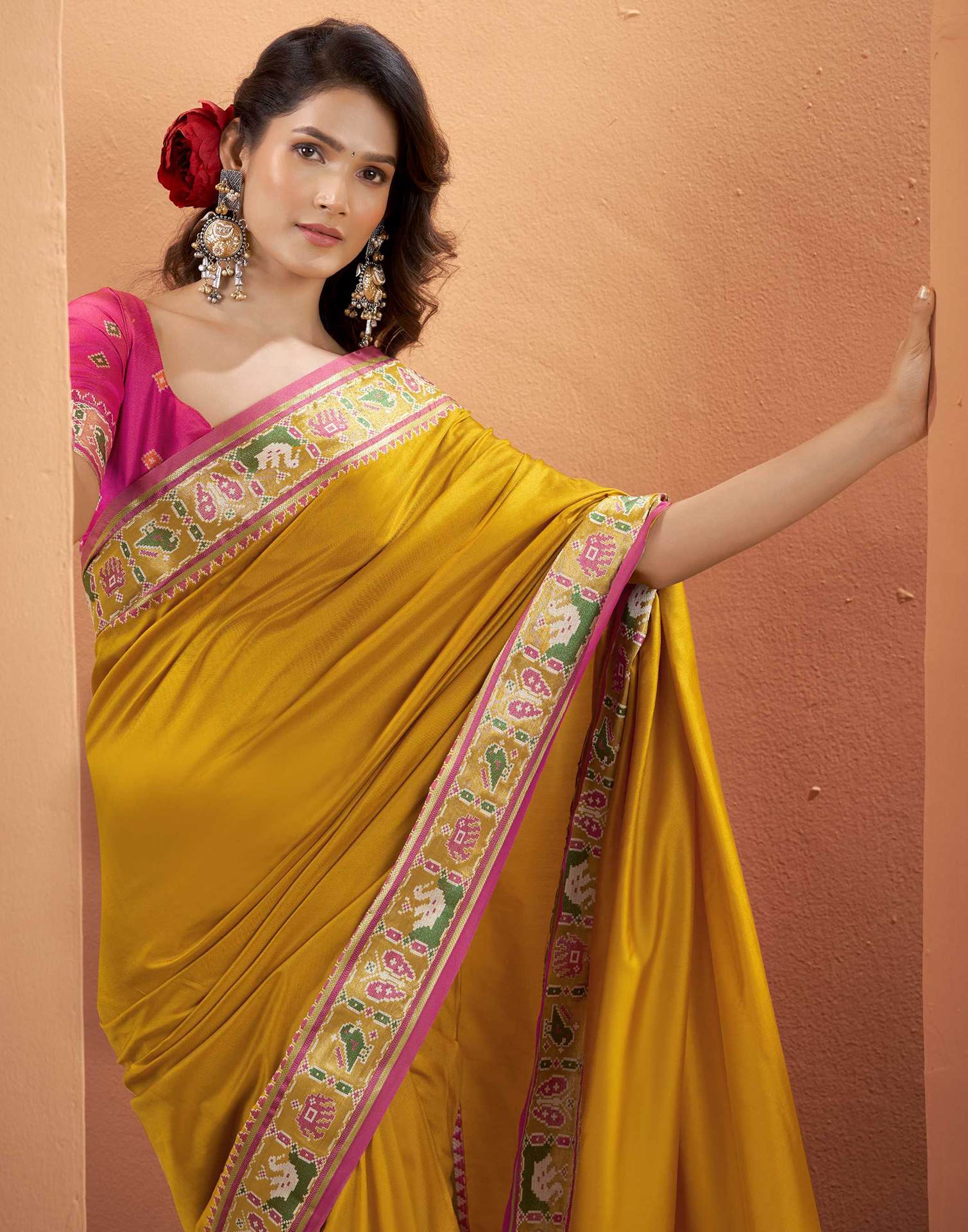 Mustard Yellow Silk Woven Patola Saree - Image 5