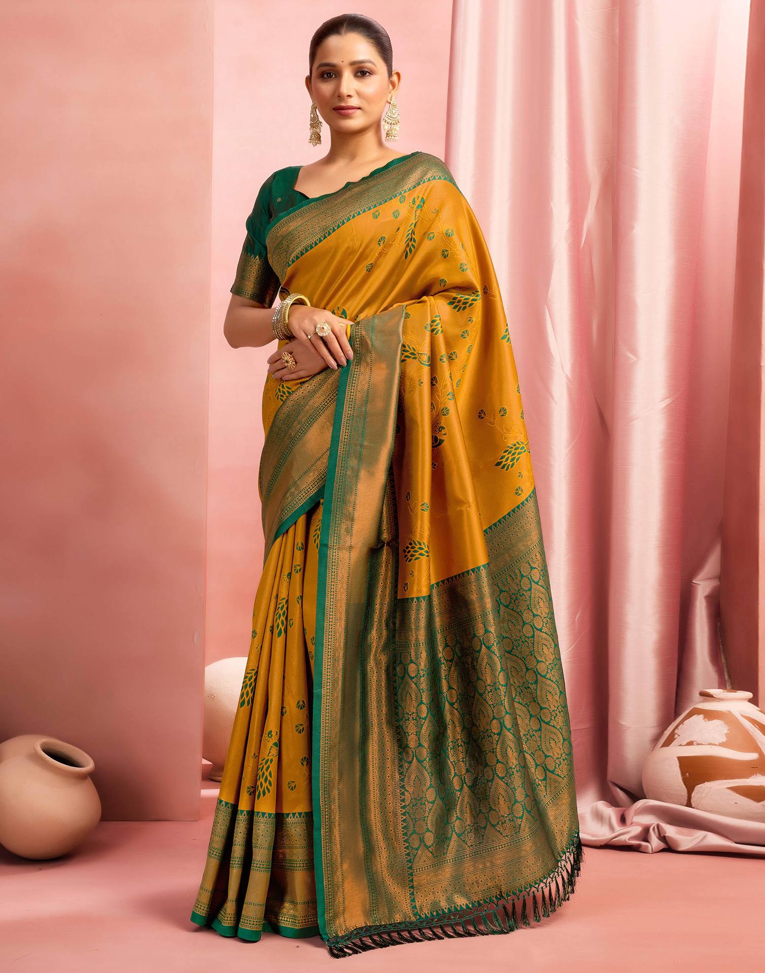 Mustard Yellow Silk Woven Kanjivaram Saree - Image 4