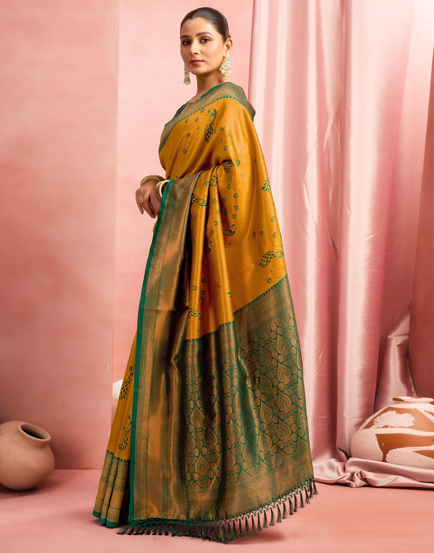 Mustard Yellow Silk Woven Kanjivaram Saree - Image 5