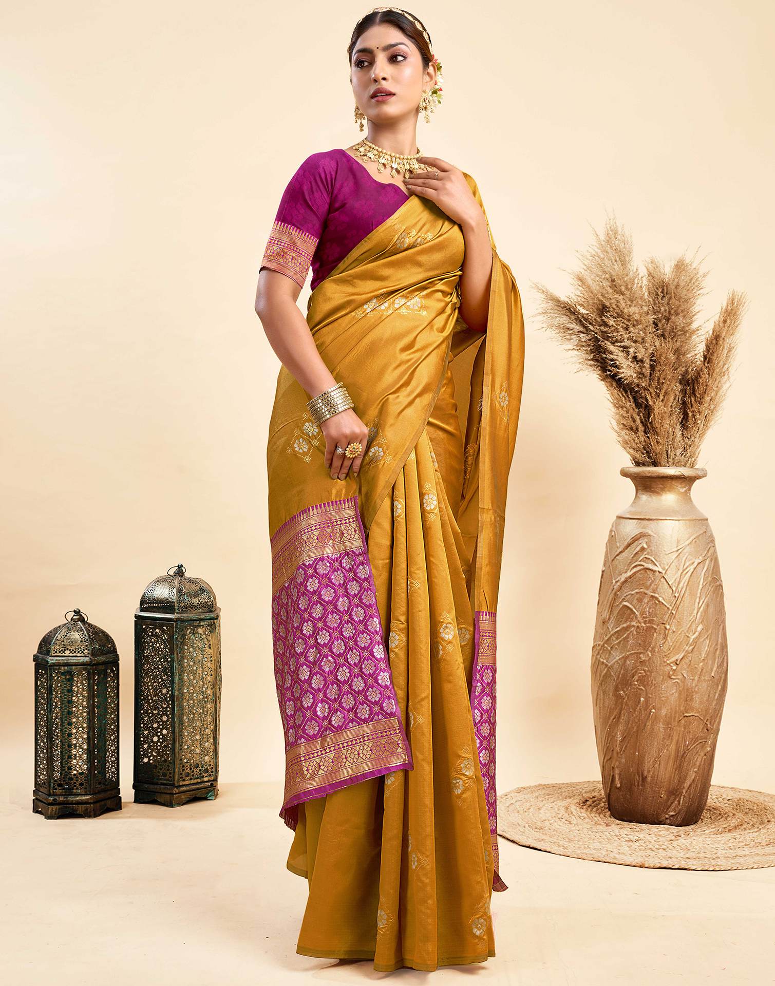Mustard Yellow Silk Woven Kanjivaram Saree - Image 4