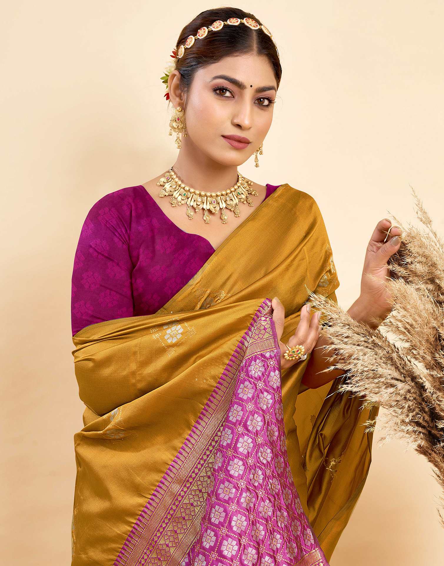 Mustard Yellow Silk Woven Kanjivaram Saree - Image 5