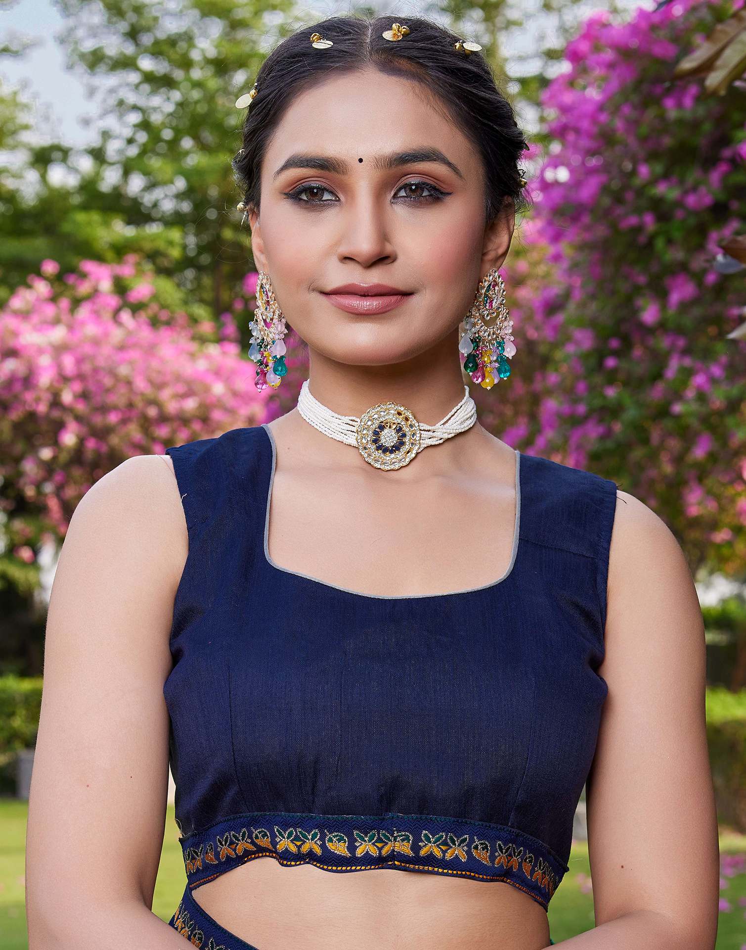 Navy Blue Chiffon Floral Printed Saree - Image 9