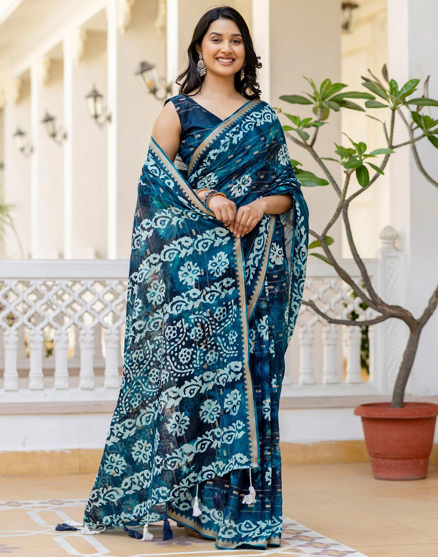 Navy Blue Cotton Printed Zari Stripe Saree - Image 6