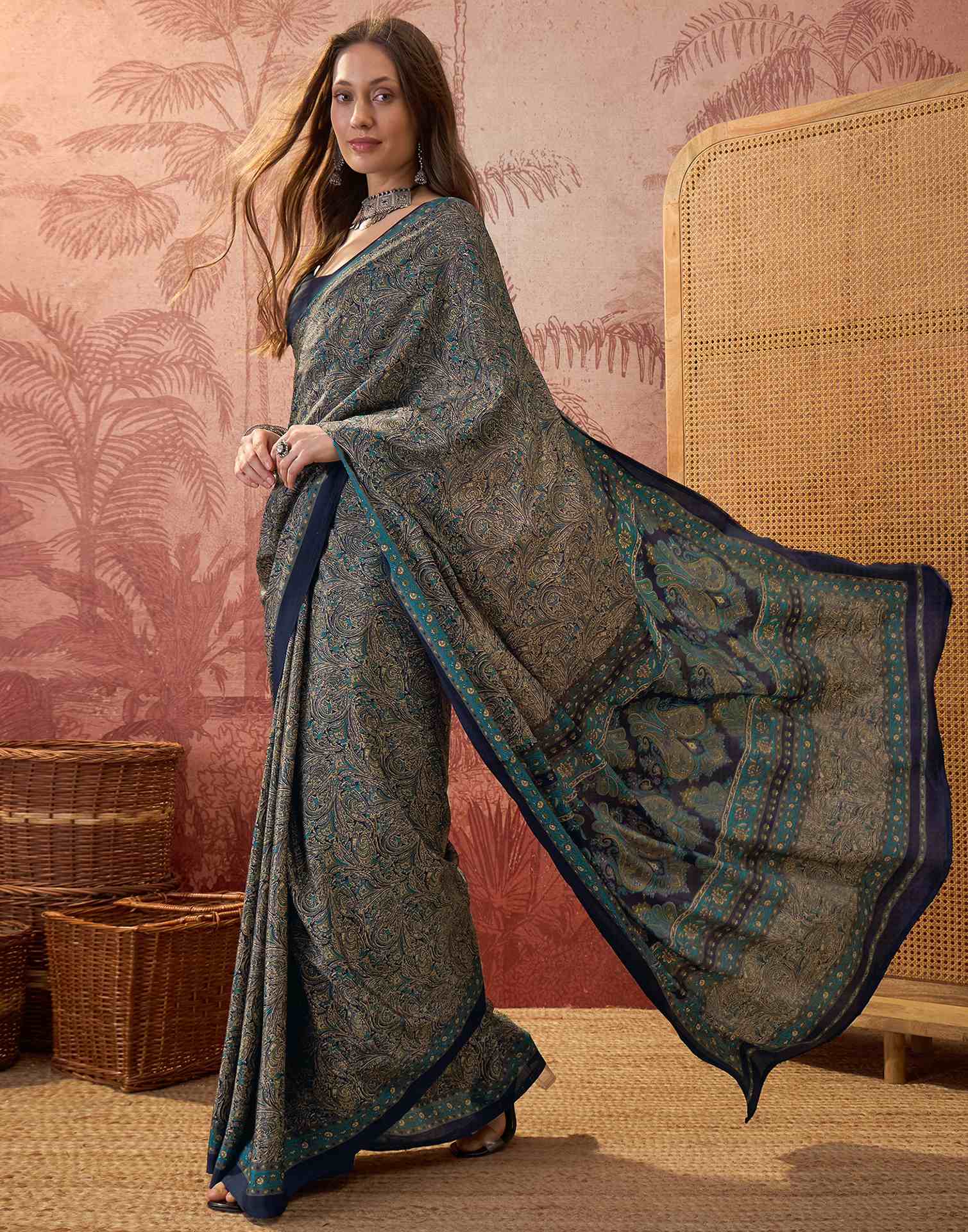 Navy Blue Crepe Silk Printed Saree - Image 4