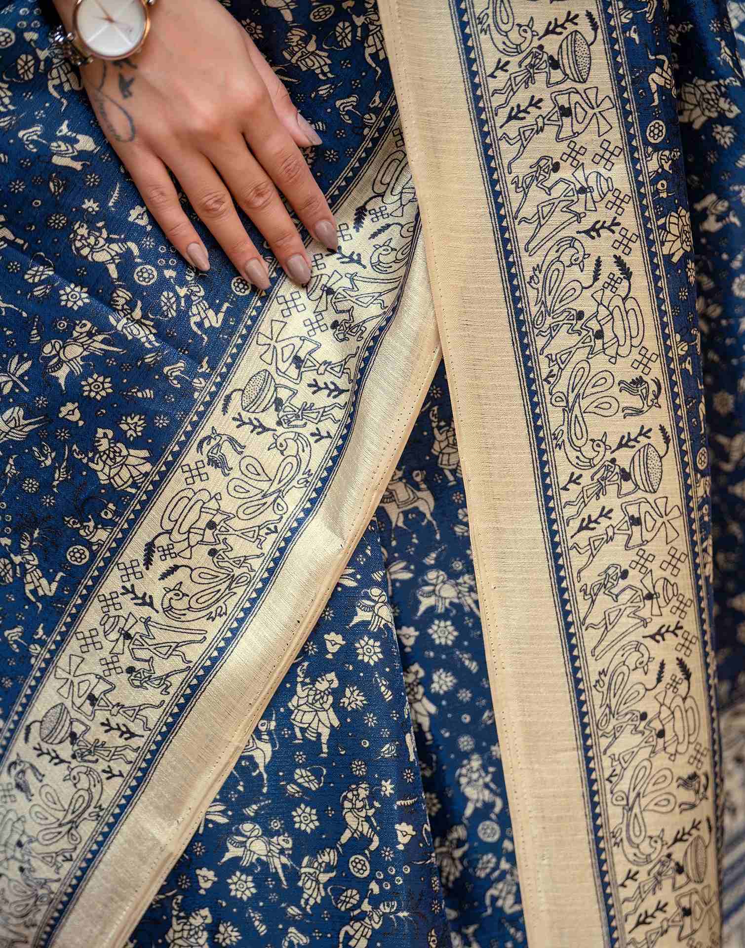 Navy Blue Khadi Warli Printed Saree - Image 11