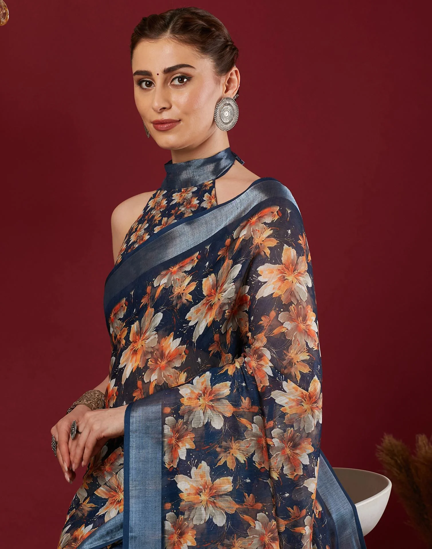 Navy Blue Linen Floral Printed Saree - Image 2