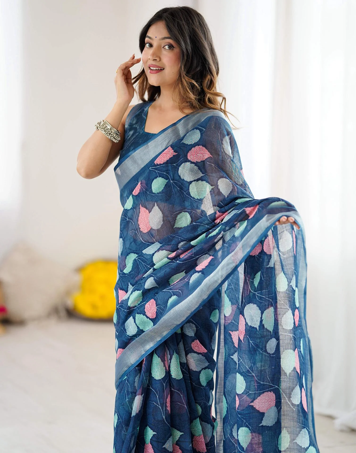 Navy Blue Linen Printed Saree - Image 2