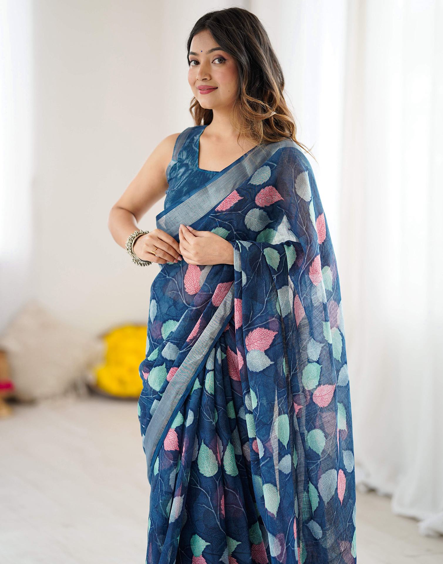 Navy Blue Linen Printed Saree - Image 6