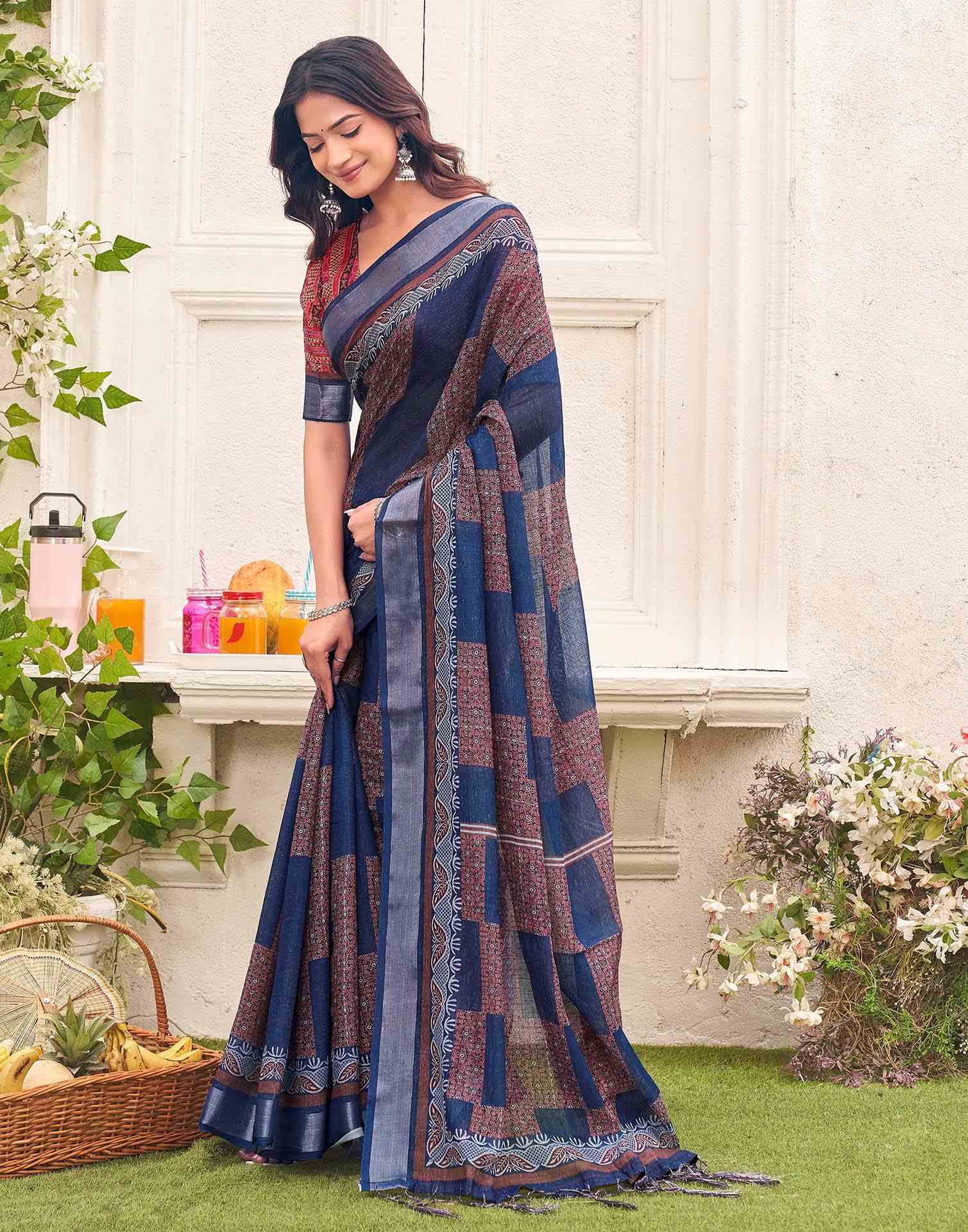 Navy Blue Linen Printed SareeĀ - Image 4