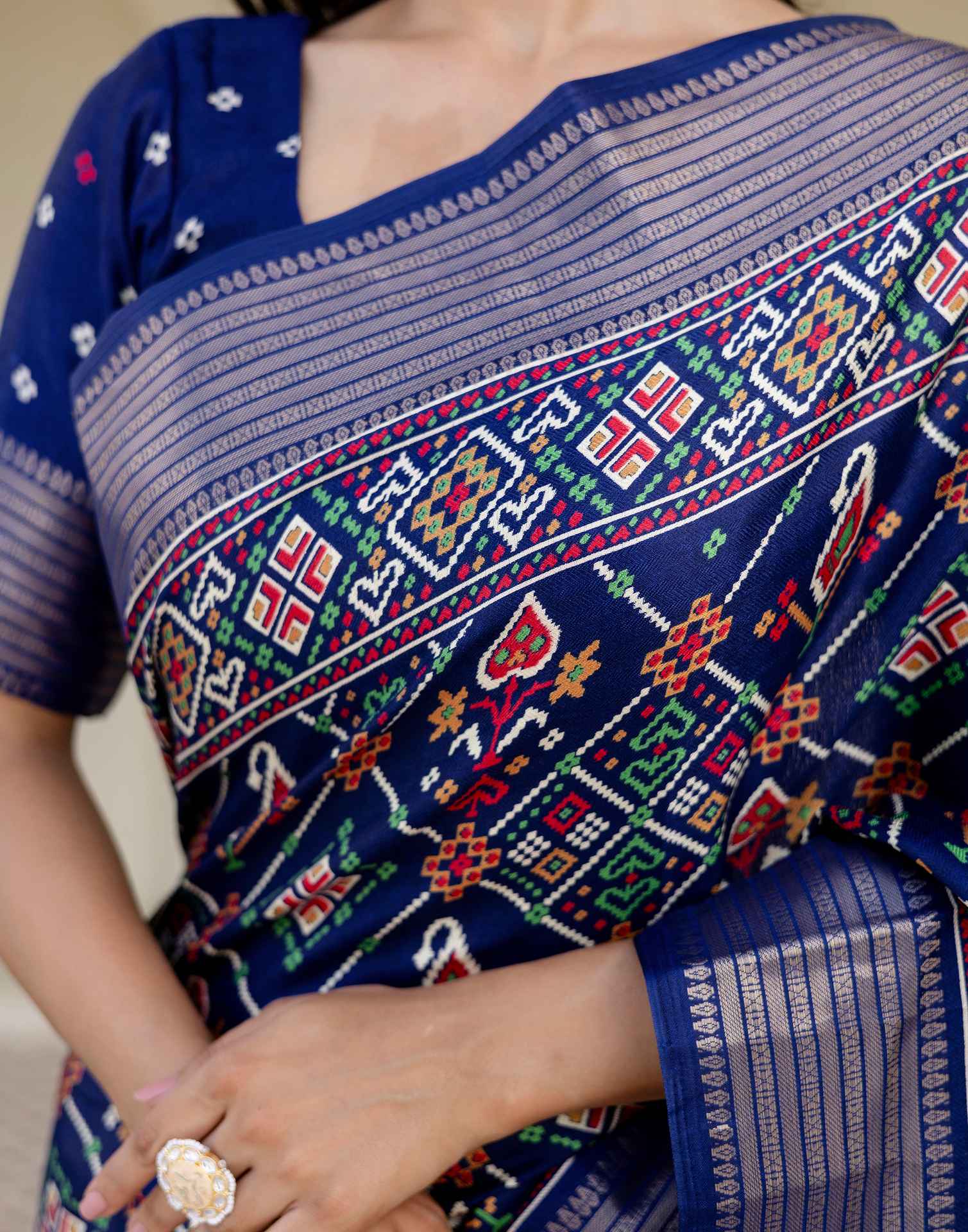 Navy Blue Silk Printed Patola Saree - Image 10
