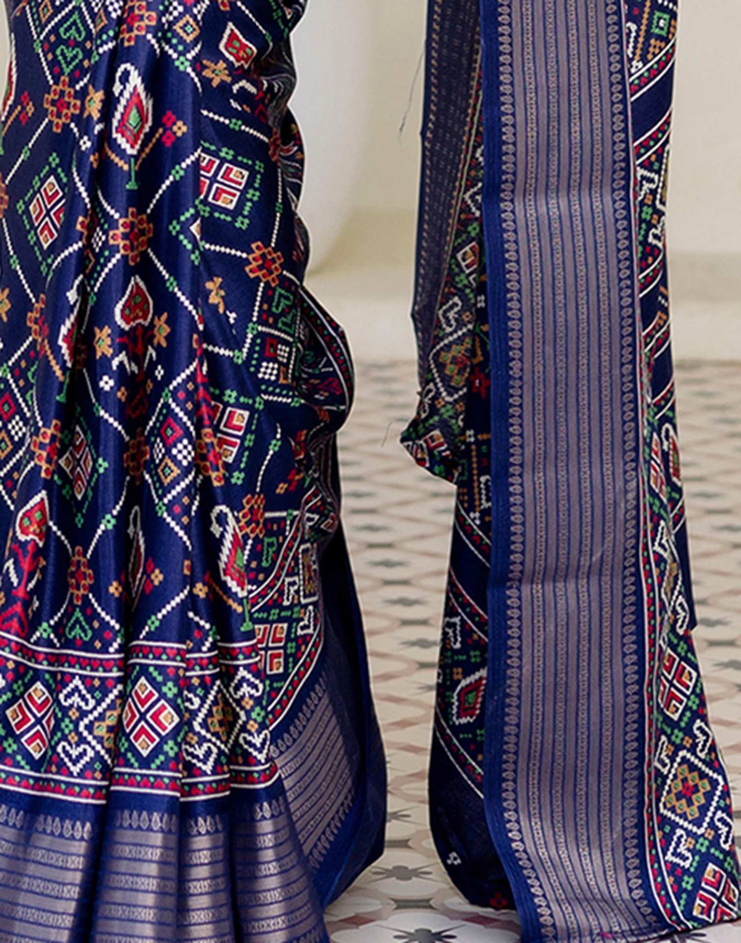 Navy Blue Silk Printed Patola Saree - Image 12