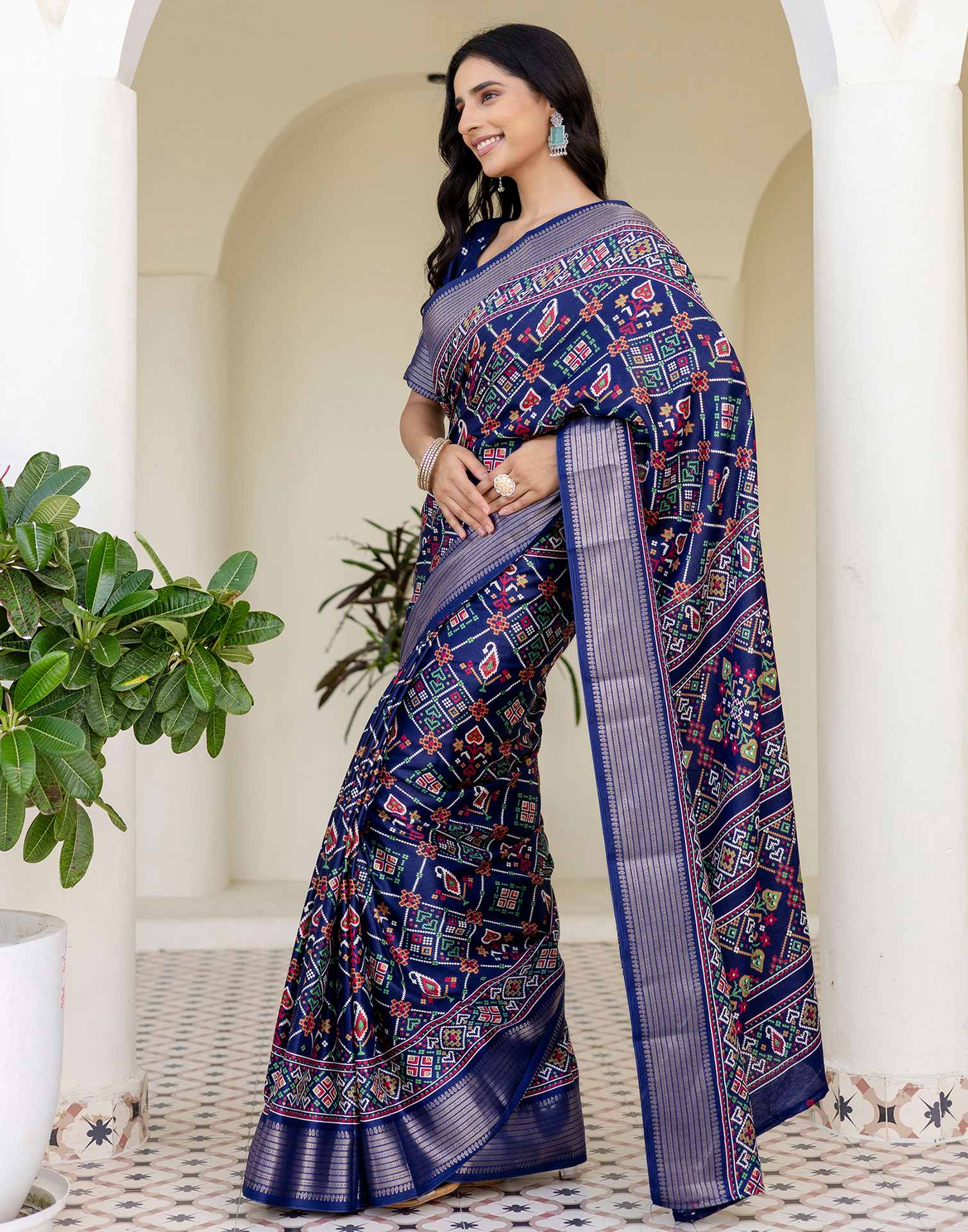 Navy Blue Silk Printed Patola Saree - Image 6