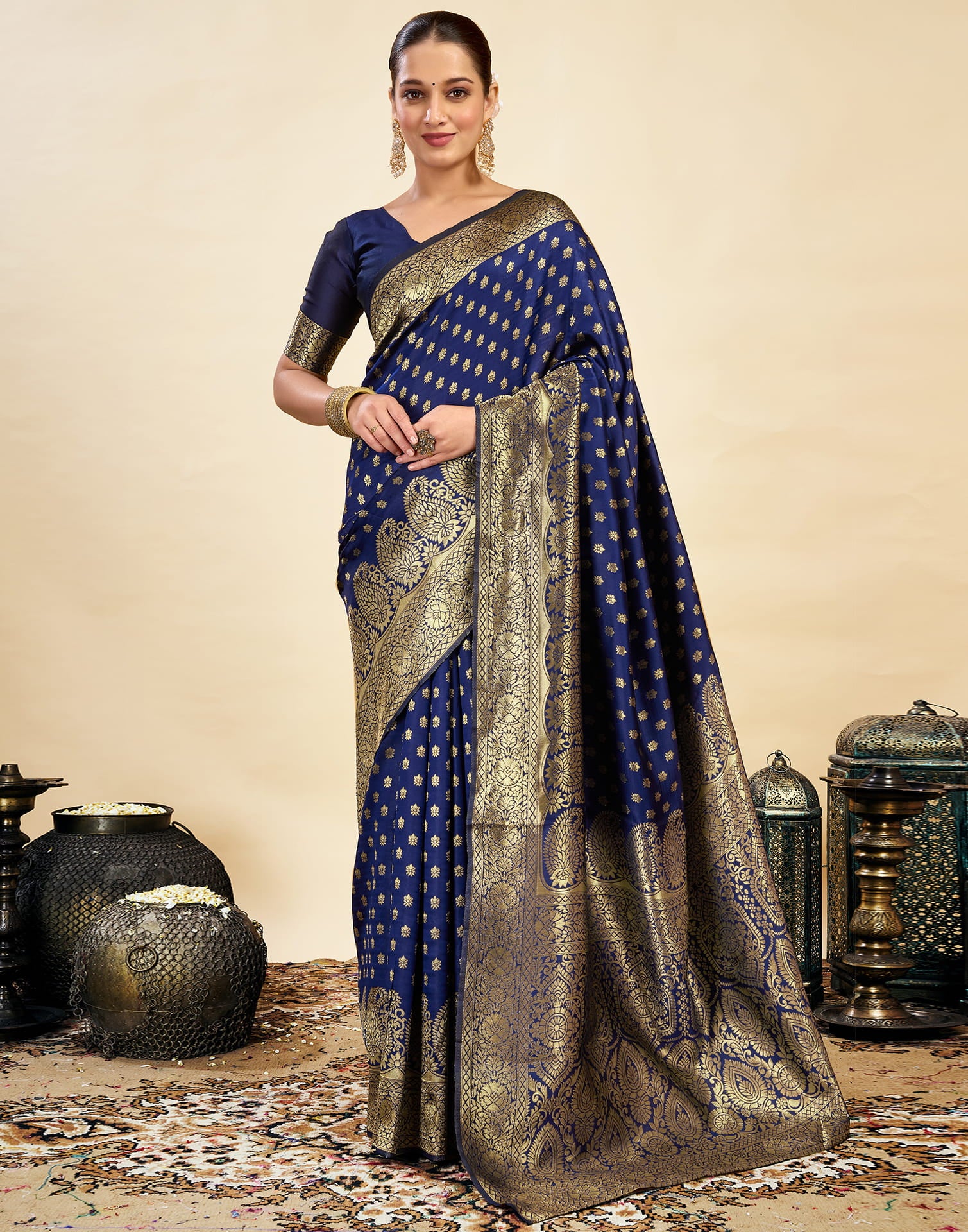Blue Silk Blend Woven Banarasi Saree - Image 6
