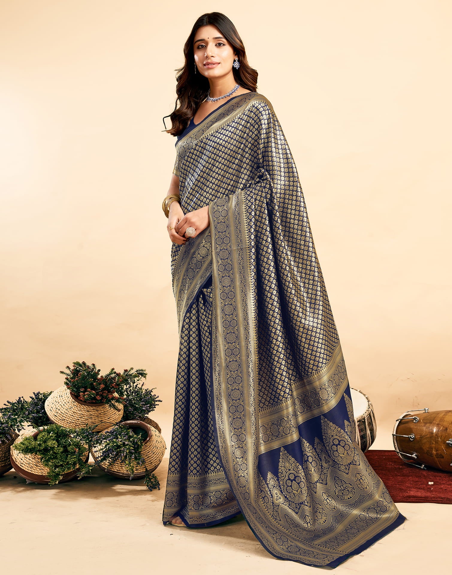 Navy Blue Silk Woven Banarasi Saree - Image 8