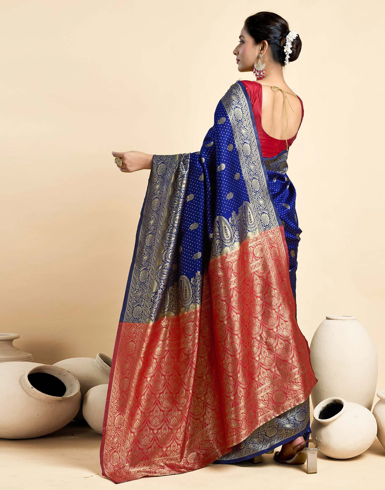 Navy Blue Silk Woven Banarasi Saree - Image 6