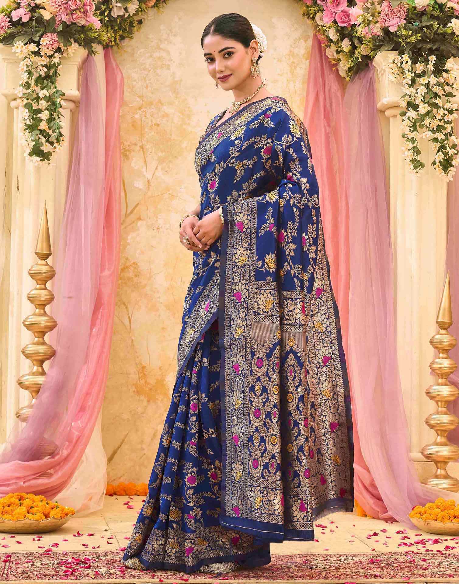 Navy Blue Silk Woven Banarasi Saree - Image 4