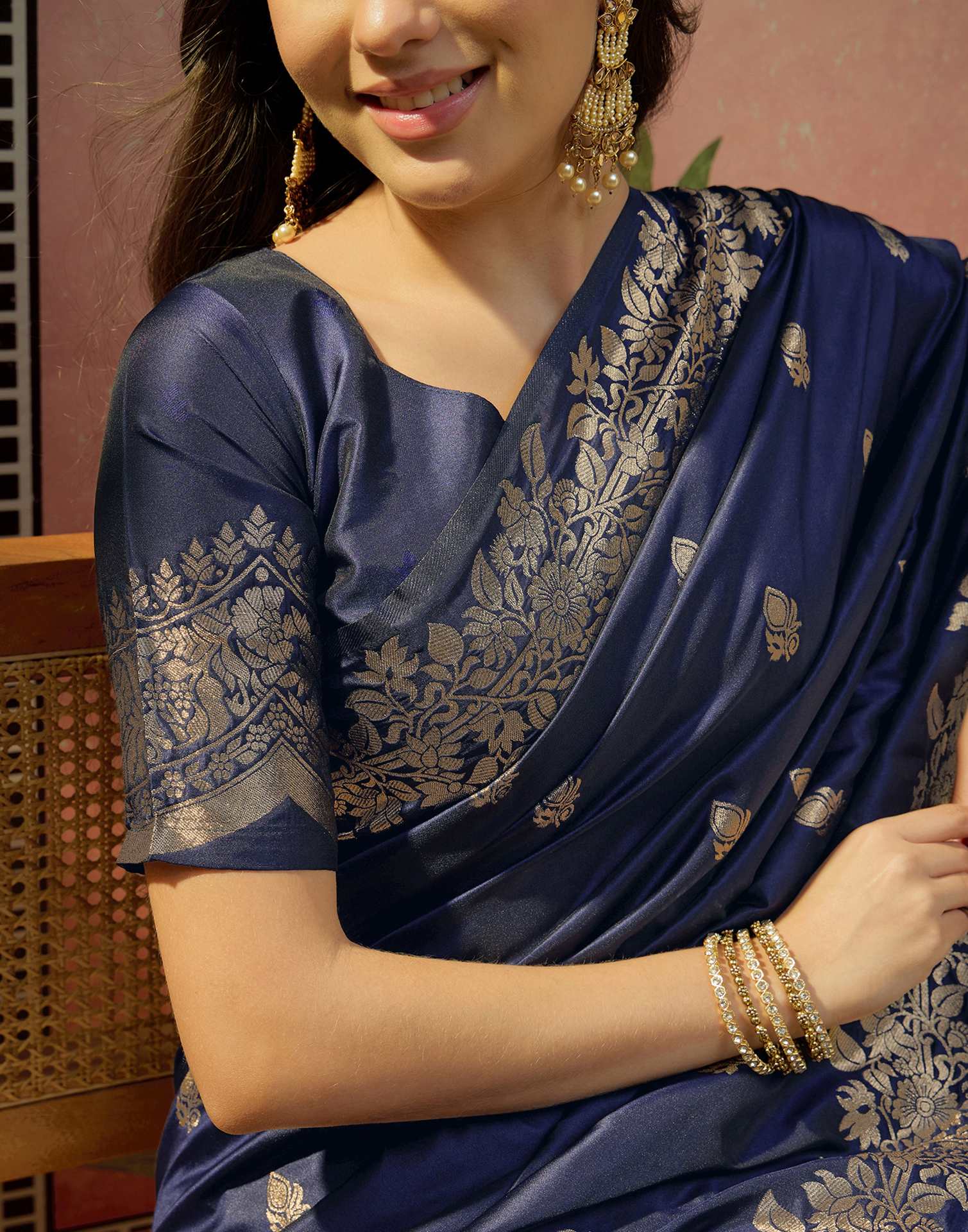 Navy Blue Silk Woven Banarasi Saree - Image 8
