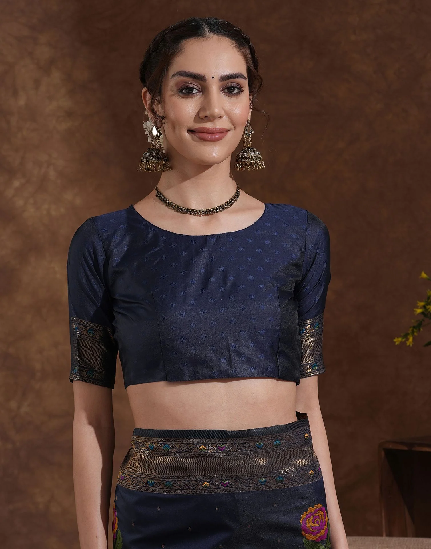 Navy Blue Silk Woven Banarasi Saree - Image 7